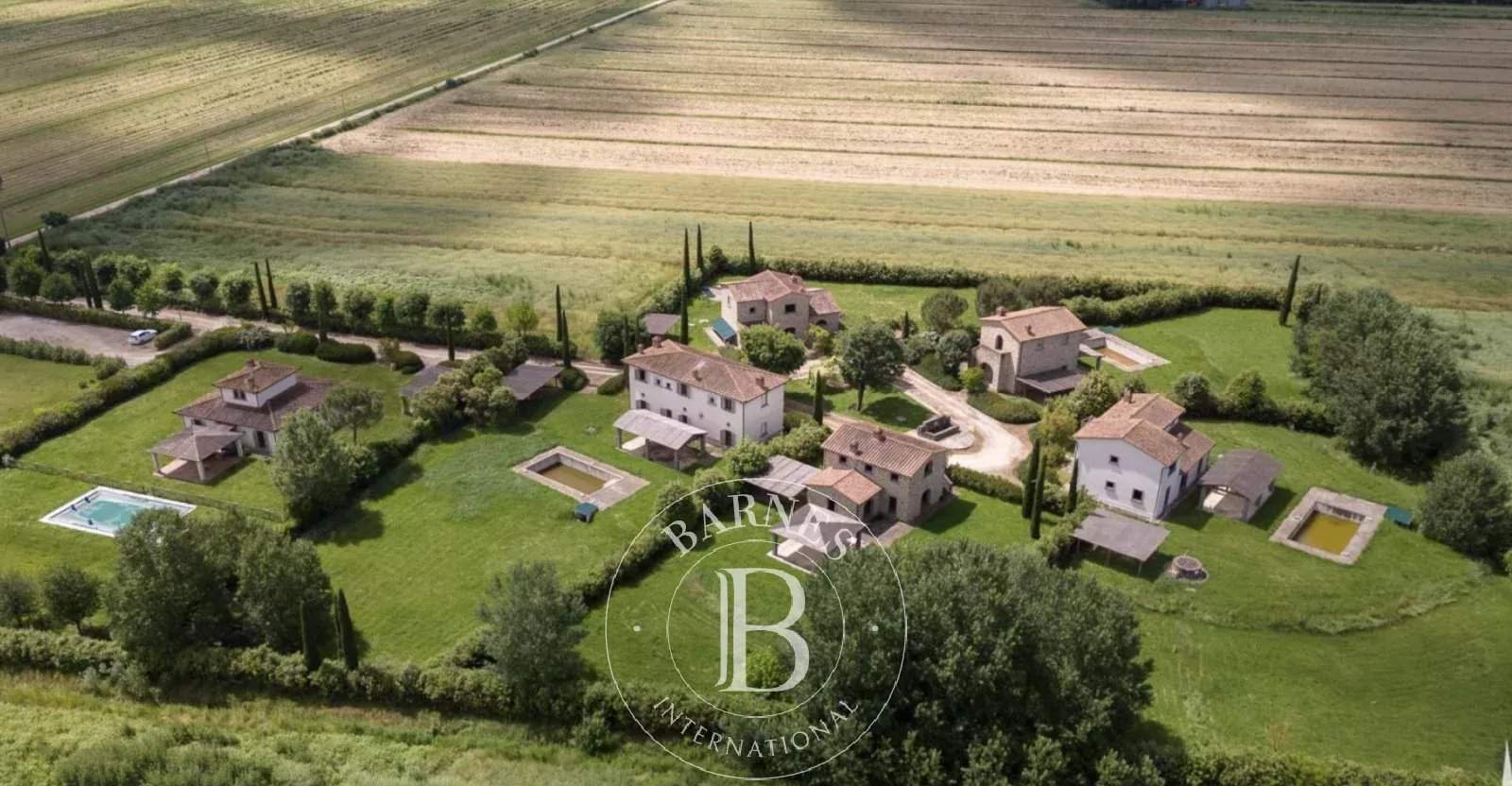 Cortona  - Cottage 4 Bedrooms - picture 2