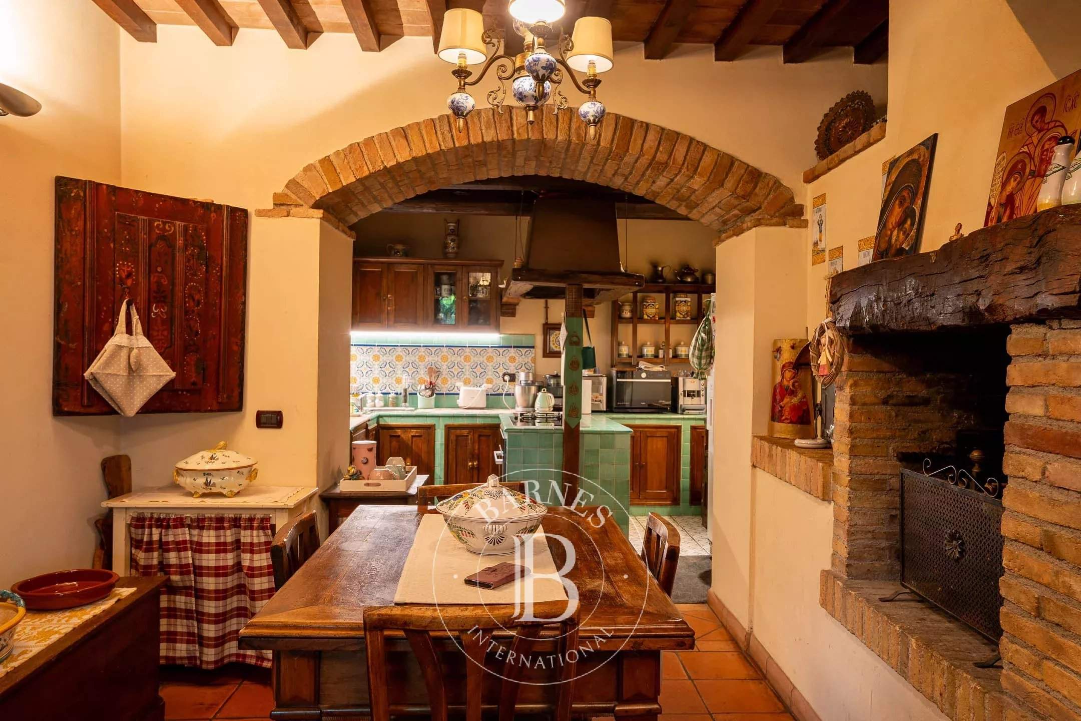 Passignano sul Trasimeno  - Chaumière 8 Pi&egrave;ces 3 Chambres - picture 16