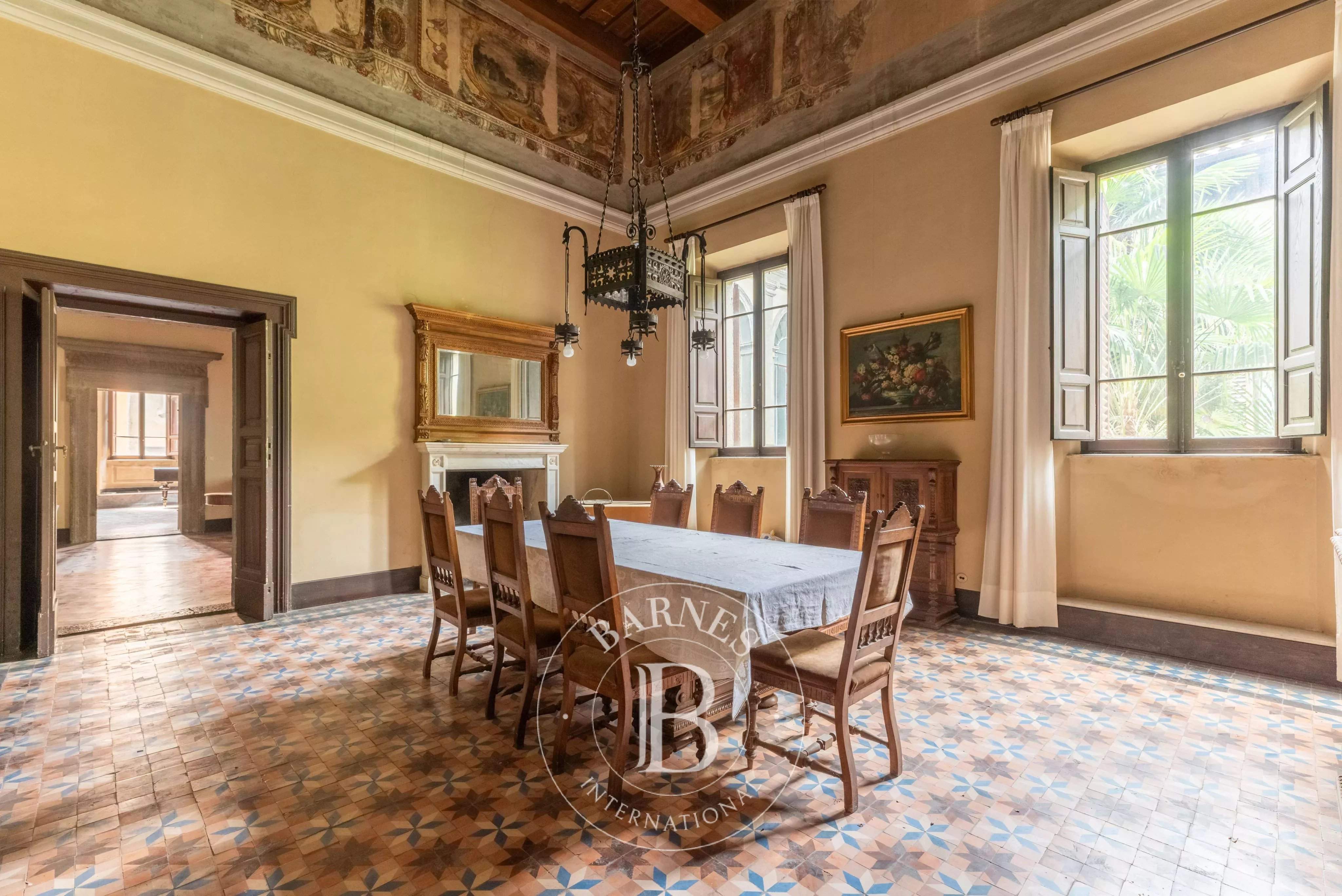 Acquapendente  - Building 8 Bedrooms - picture 16