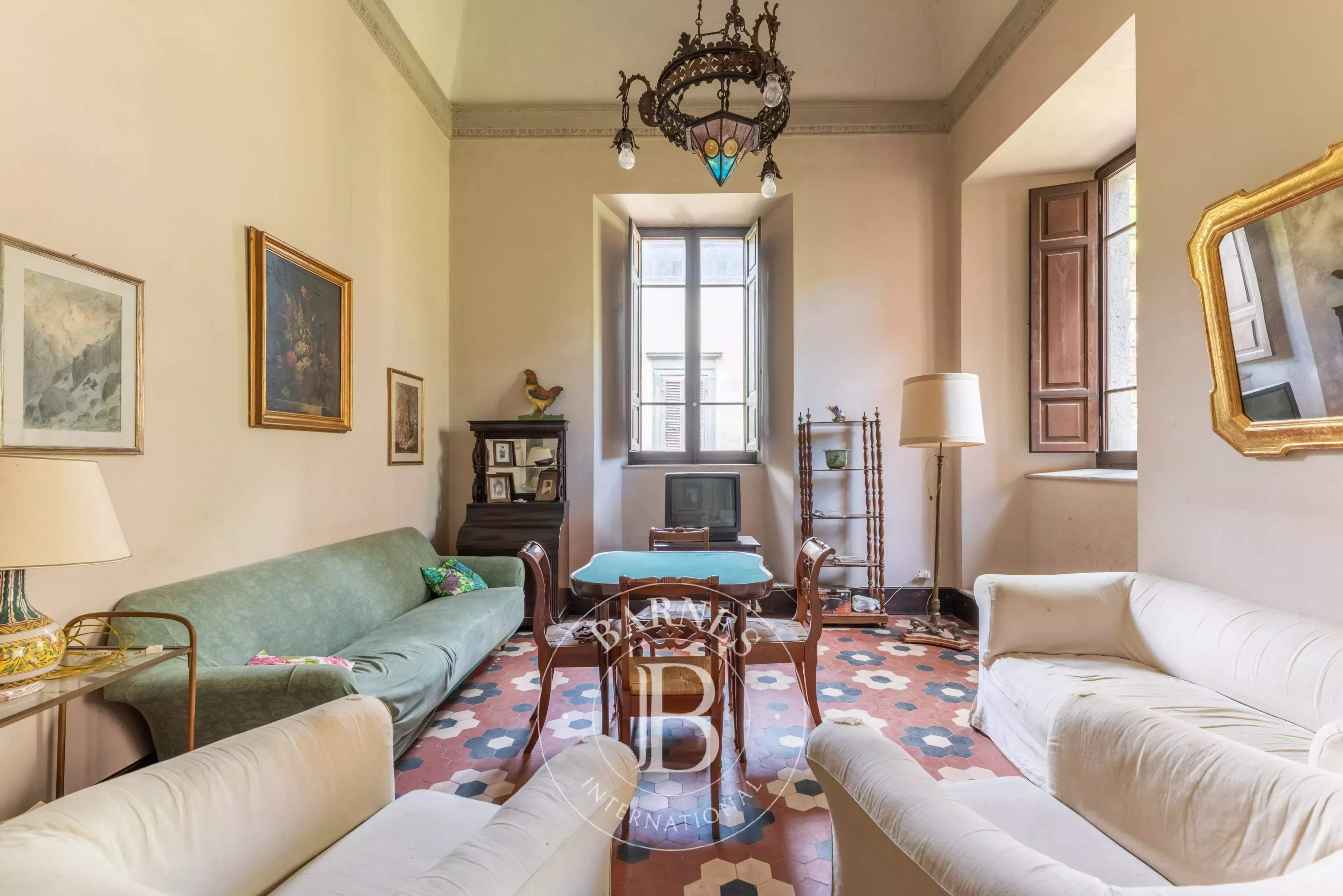 Acquapendente  - Building 8 Bedrooms - picture 18