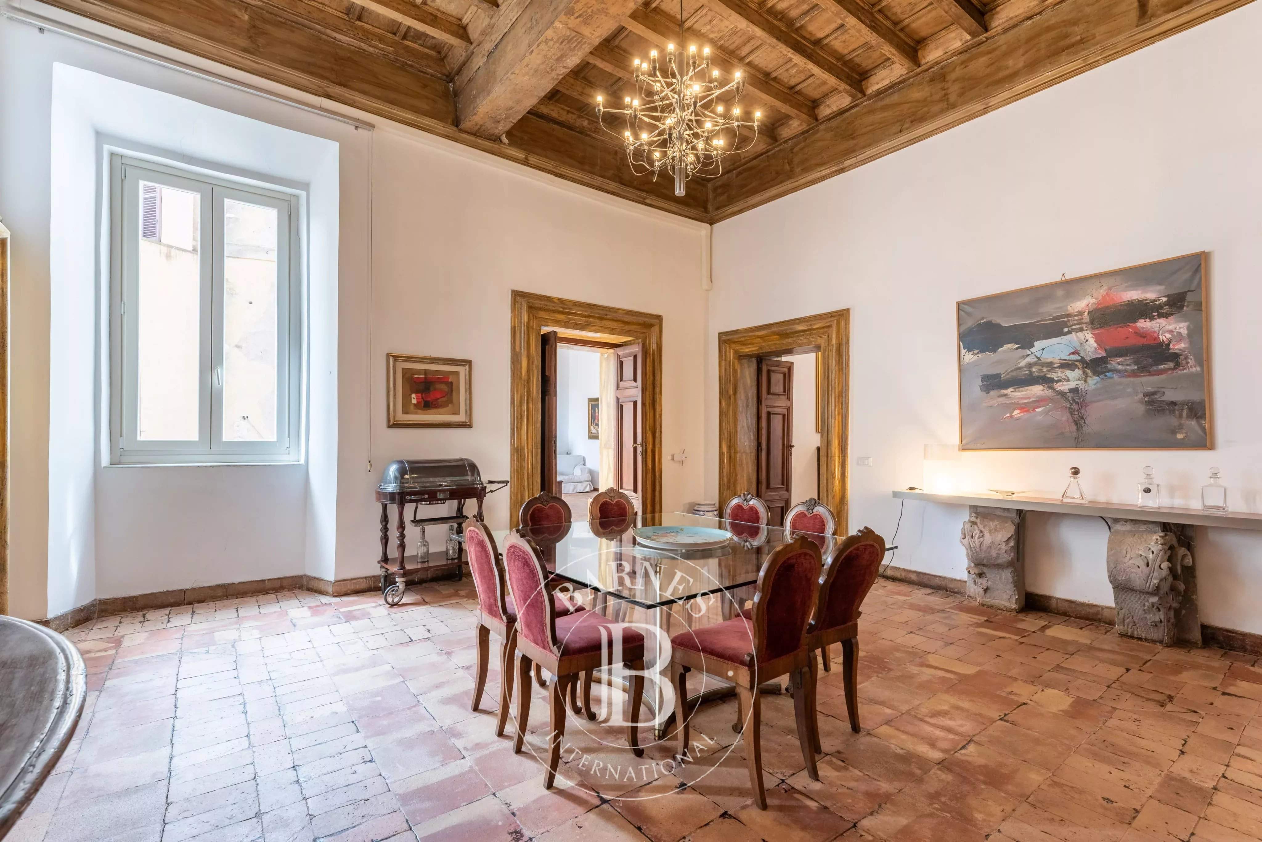 Roma  - Apartment 4 Bedrooms - picture 9