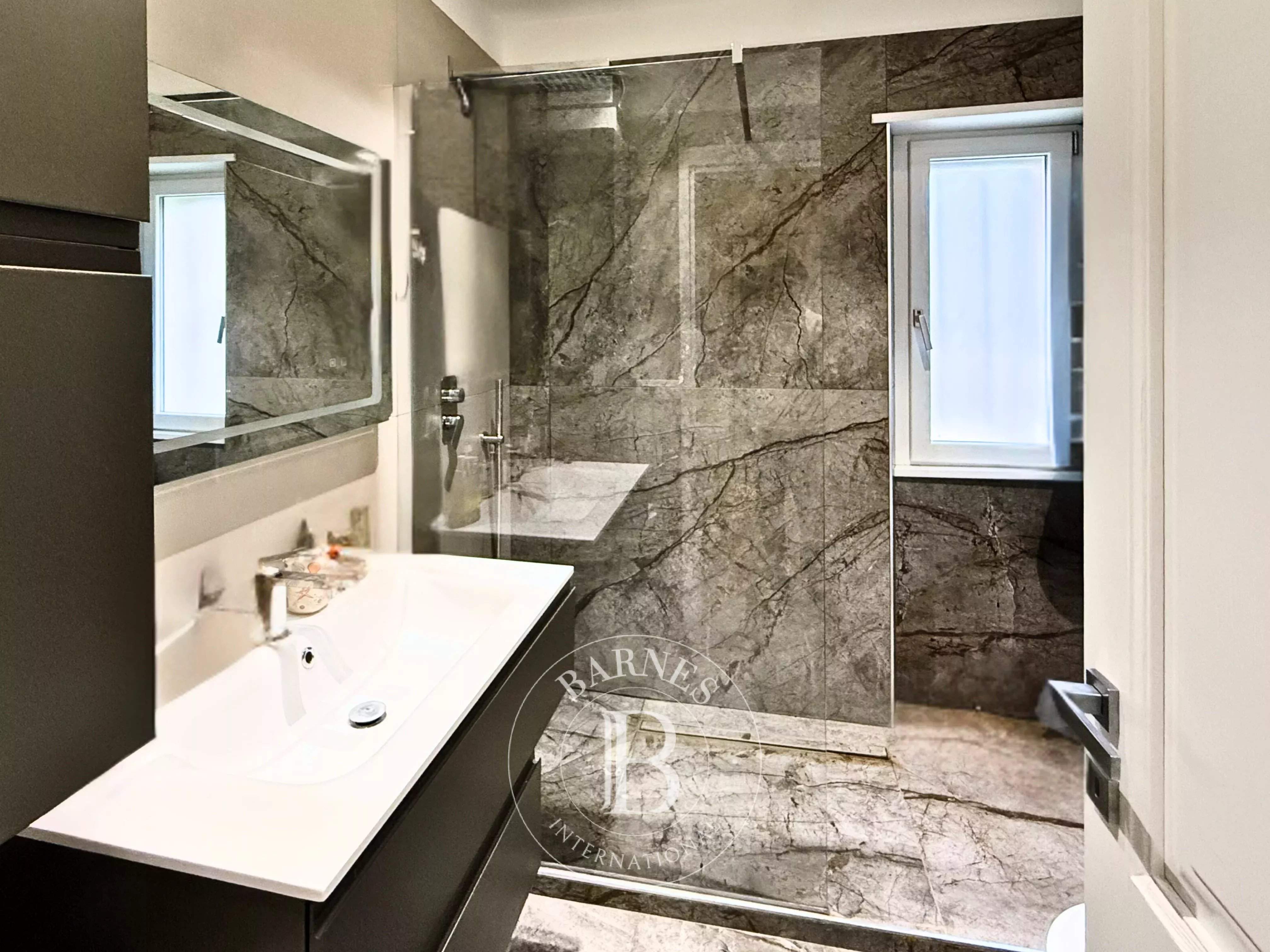 Roma  - Bureaux 8 Pi&egrave;ces - picture 17