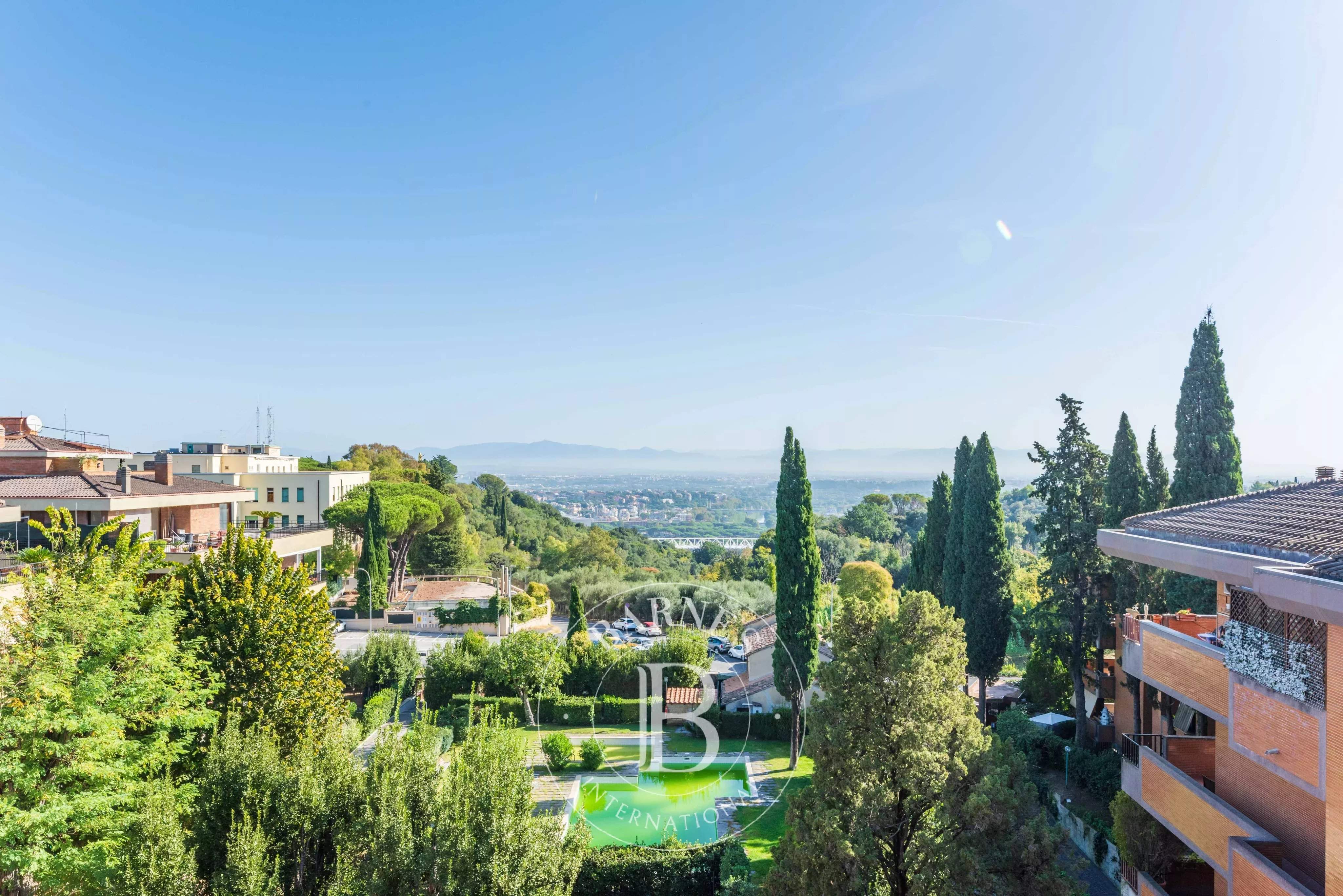 Roma  - Penthouse 2 Bedrooms - picture 1