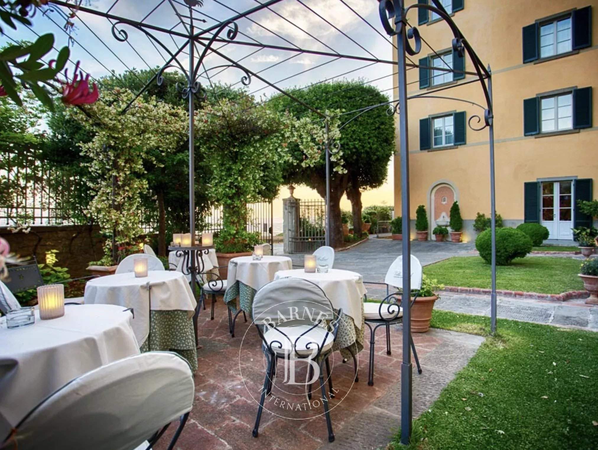 Cortona  - Hotel 25 Bedrooms - picture 5