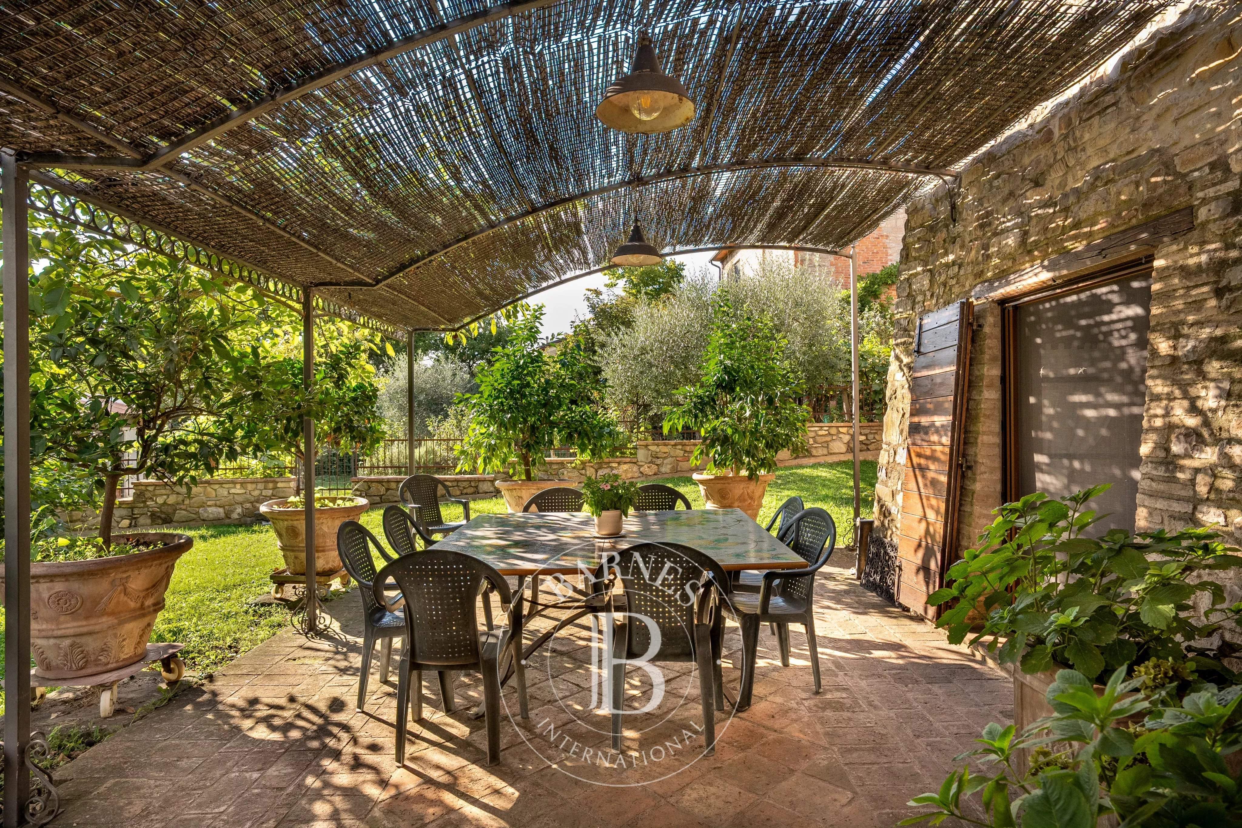 Passignano sul Trasimeno  - Chaumière 8 Pi&egrave;ces 3 Chambres - picture 14