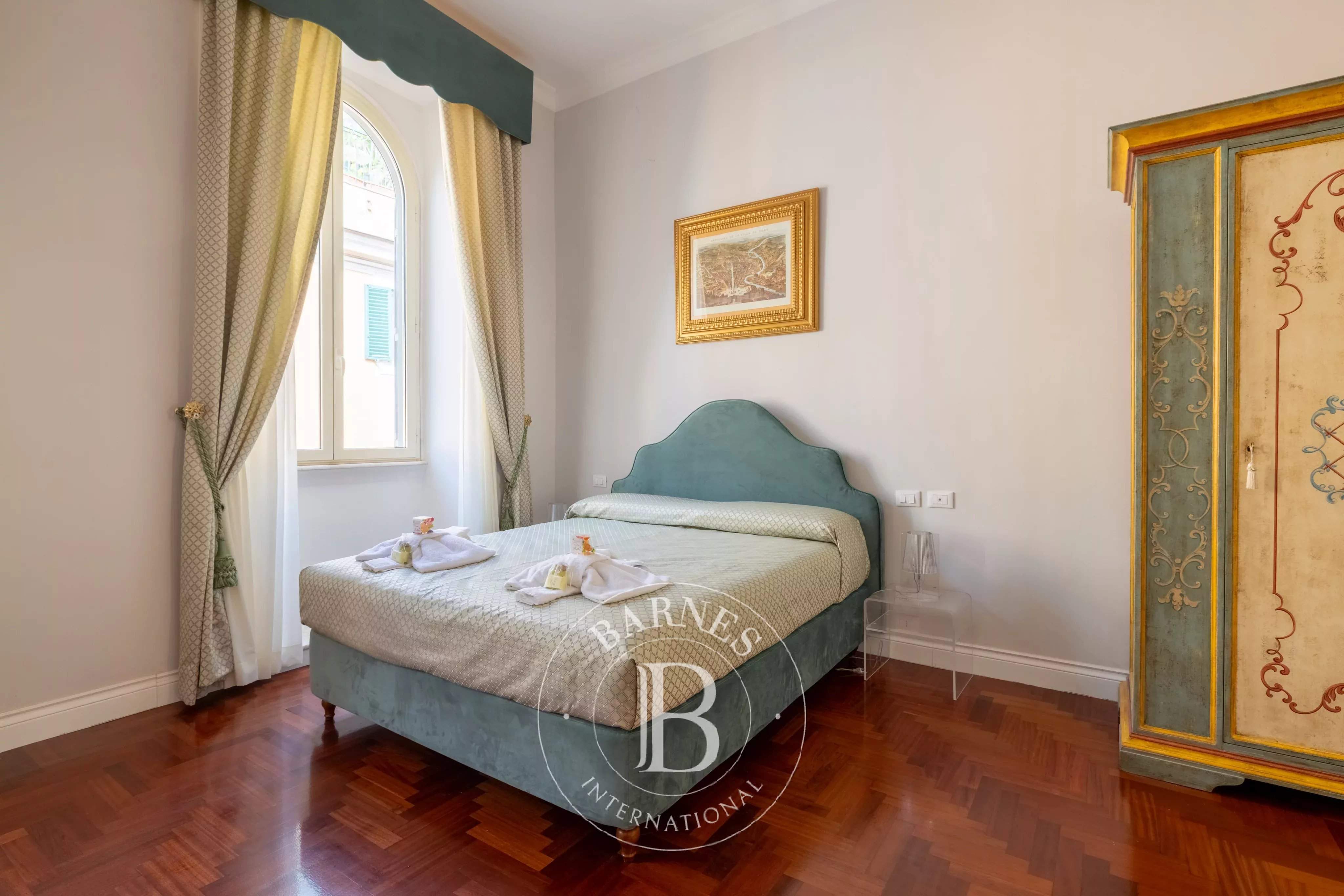 Roma  - Ático 9 Cuartos 3 Habitaciones - picture 17