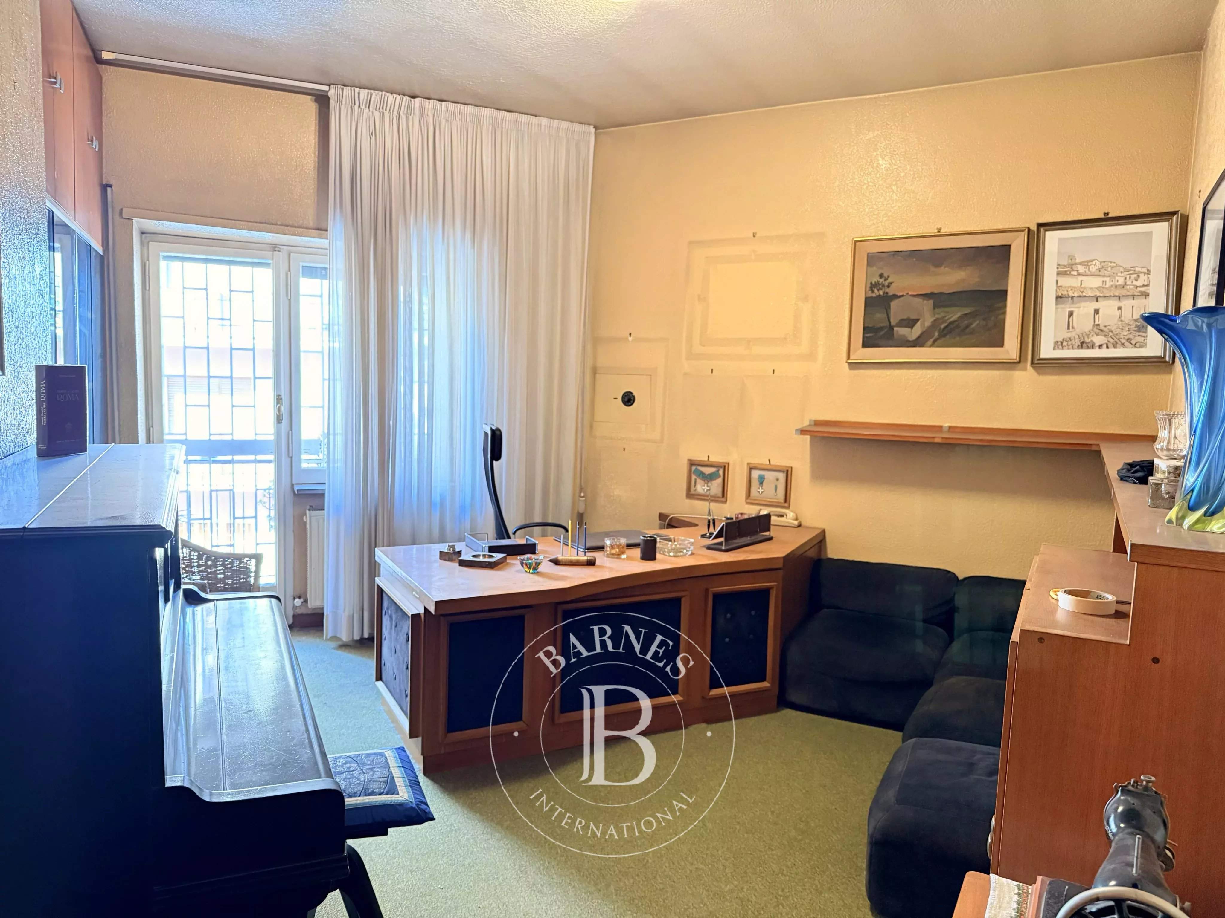 Roma  - Apartment 4 Bedrooms - picture 6