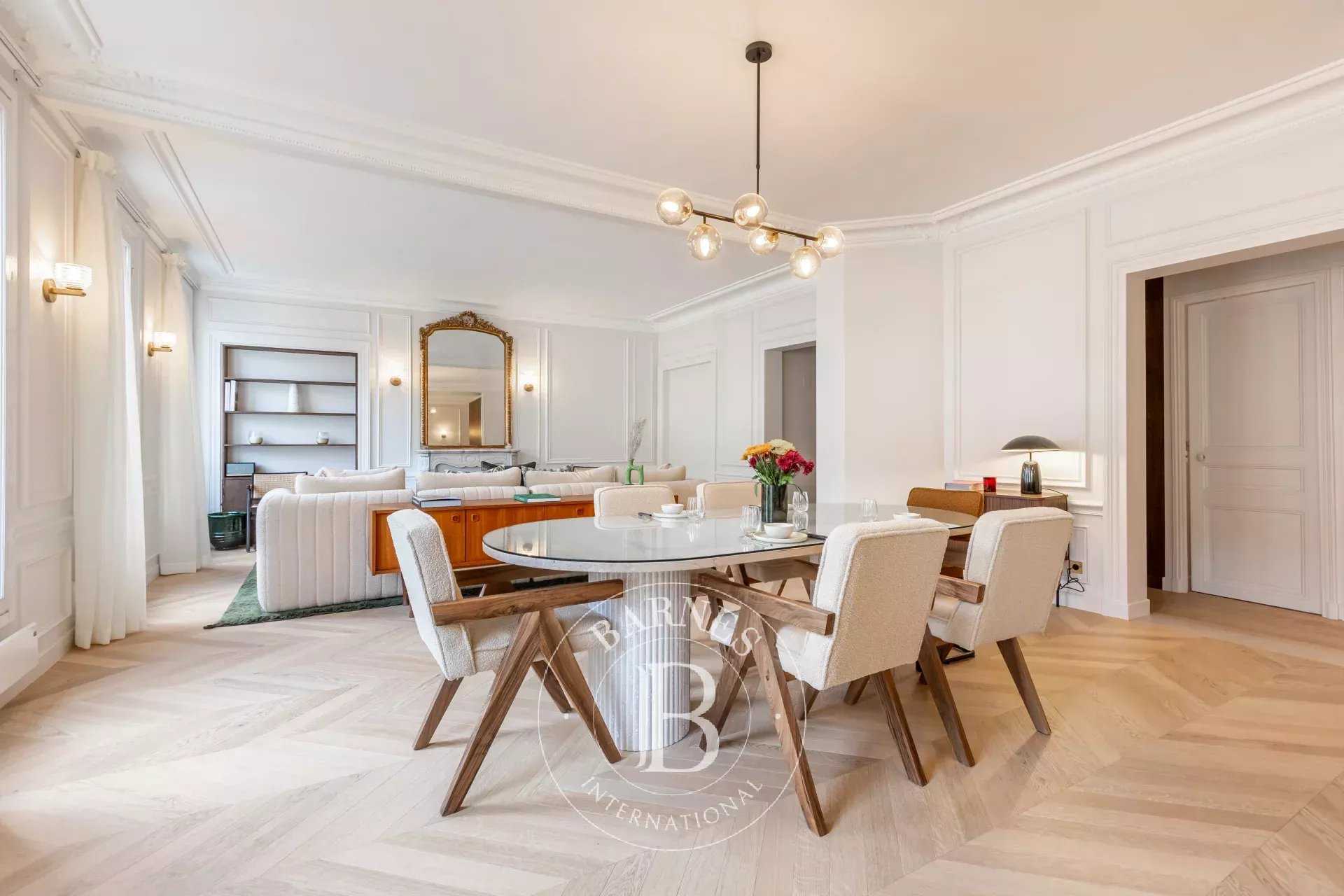 Paris  - Appartement  2 Chambres