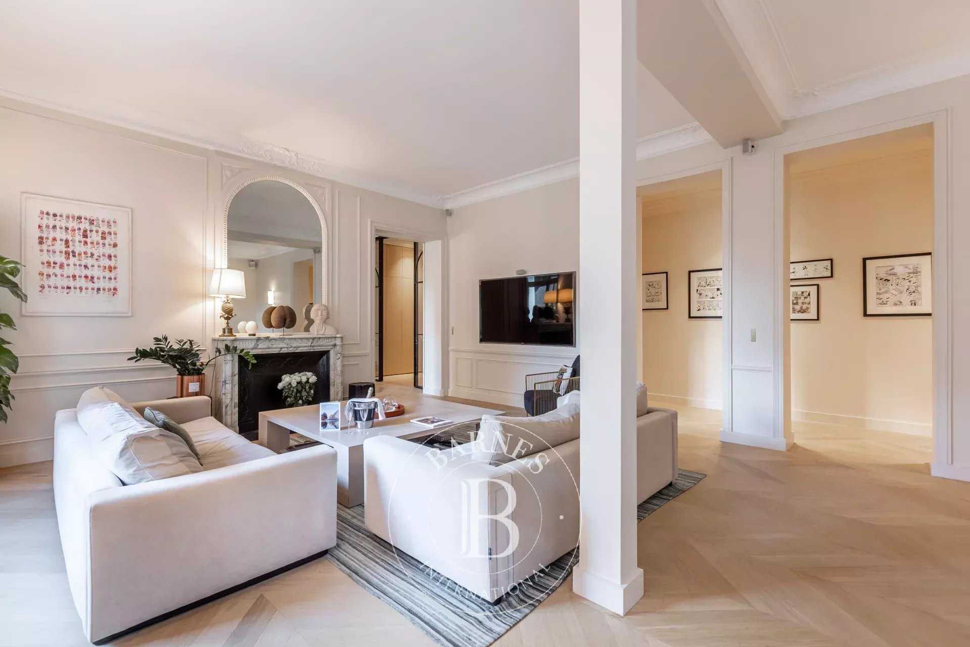 Paris  - Apartment 3 Bedrooms