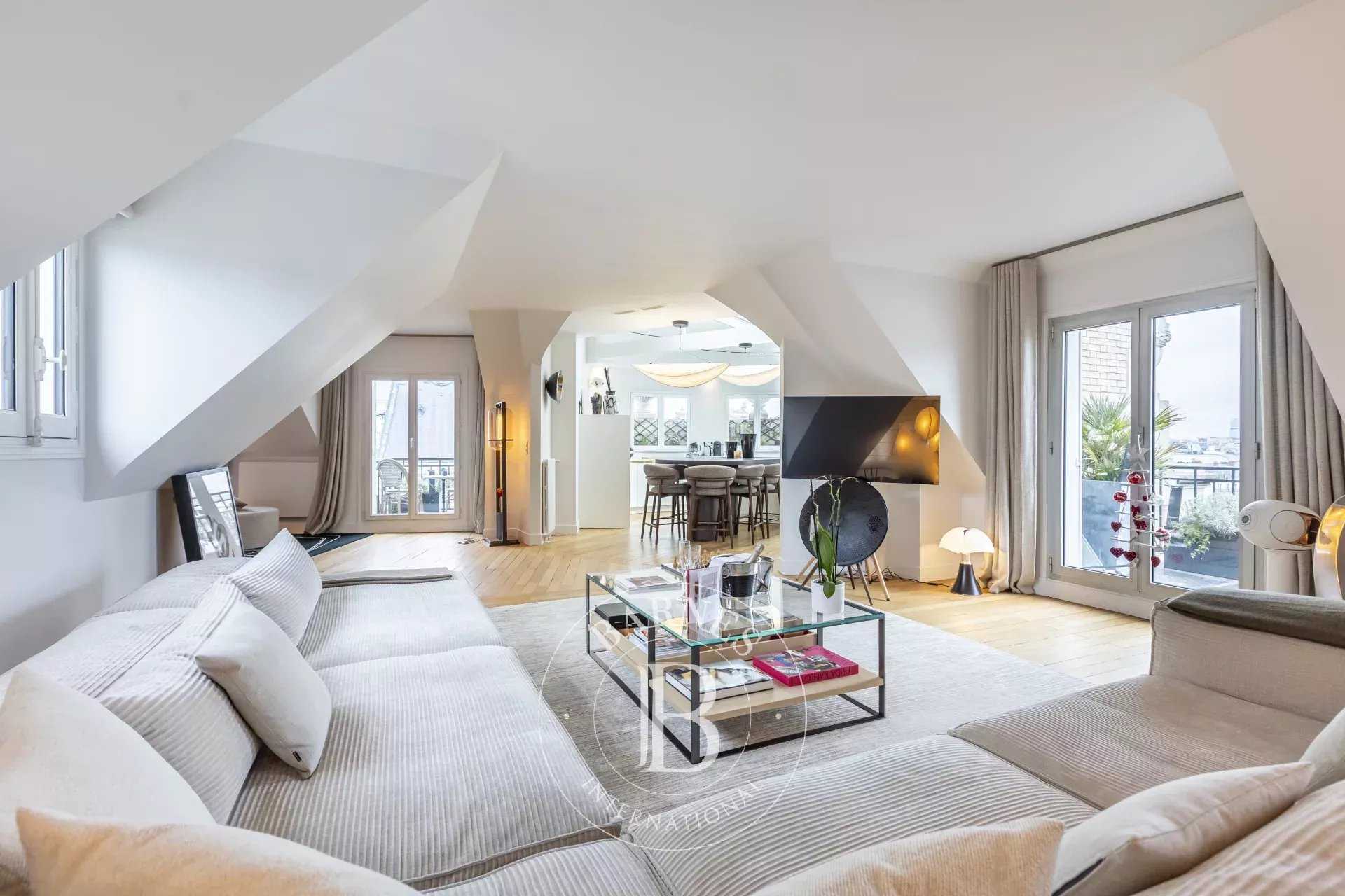 Paris  - Appartement  4 Chambres