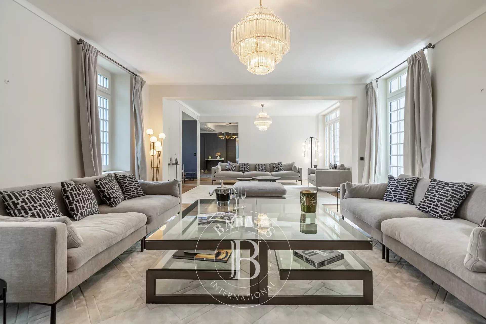 Morainvilliers  - Appartement  11 Chambres