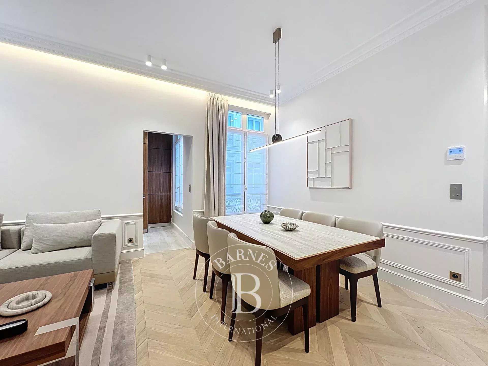 Paris  - Appartement  2 Chambres