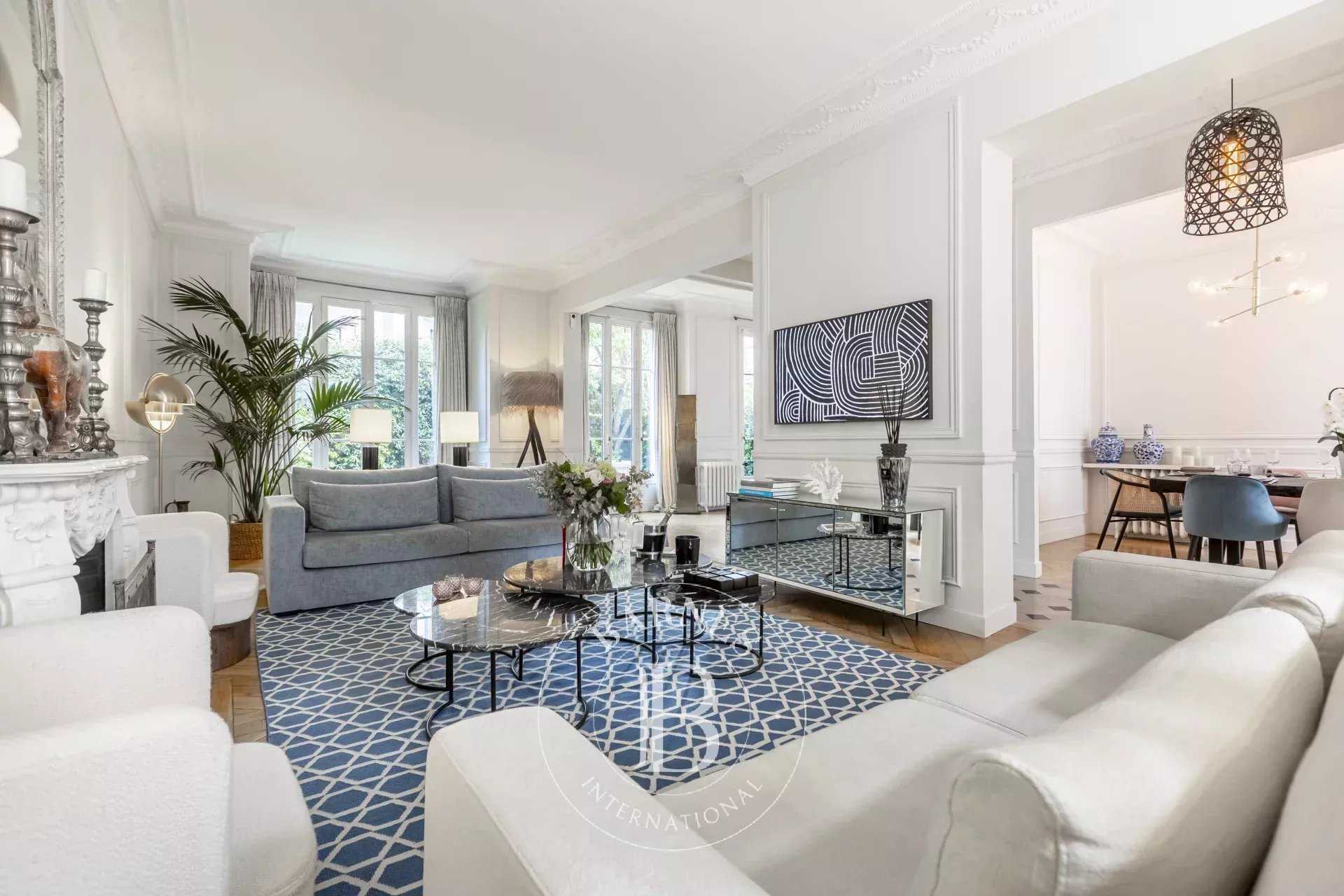 Paris  - House 5 Bedrooms