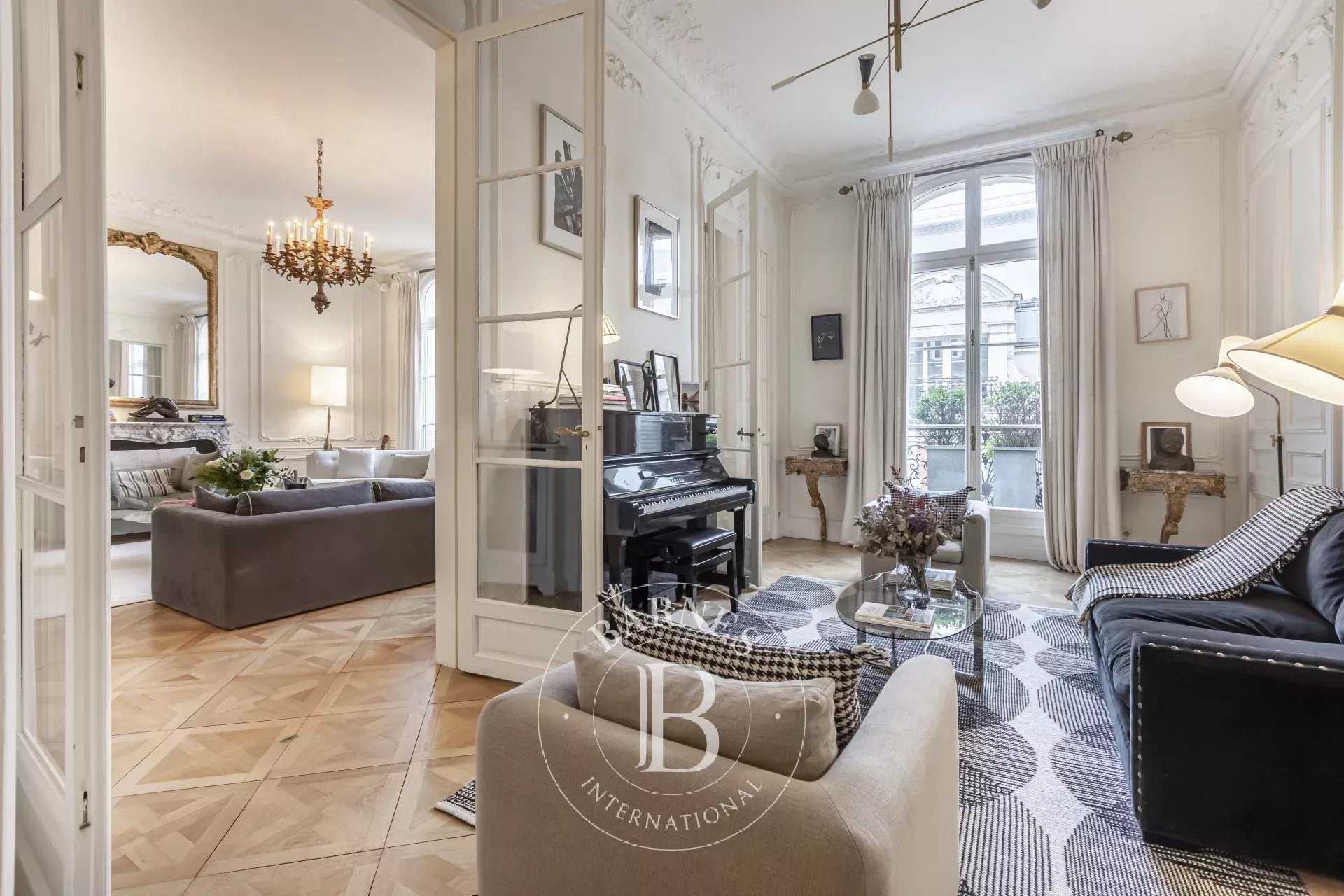 Paris  - Appartement  4 Chambres