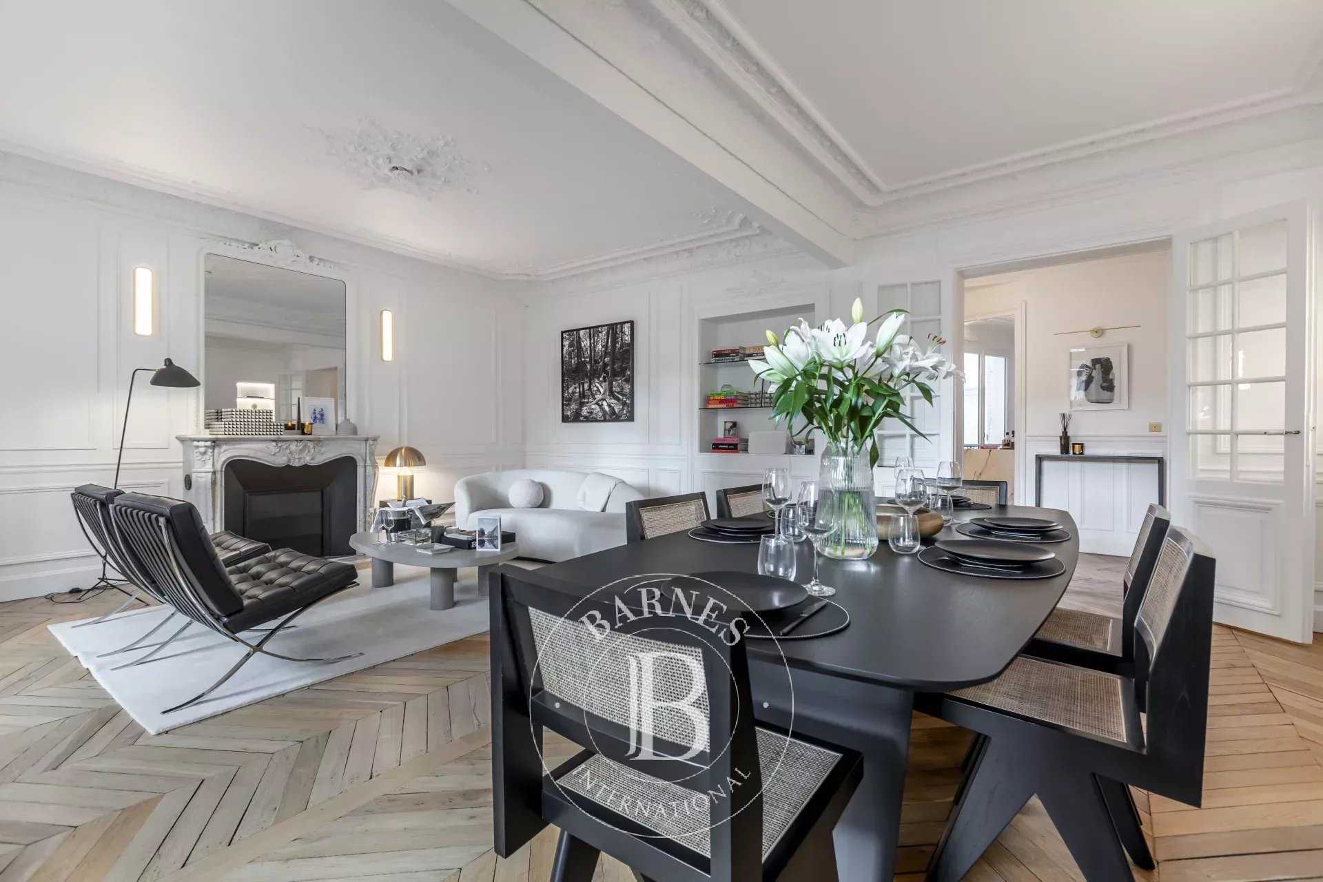 Paris  - Appartement  3 Chambres