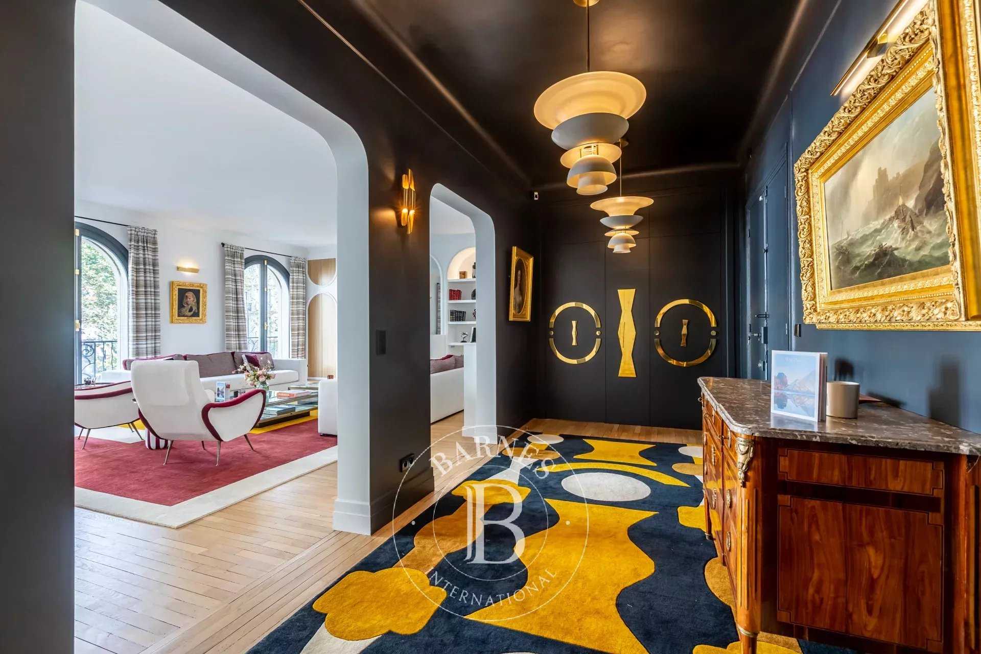 Paris  - Appartement  4 Chambres