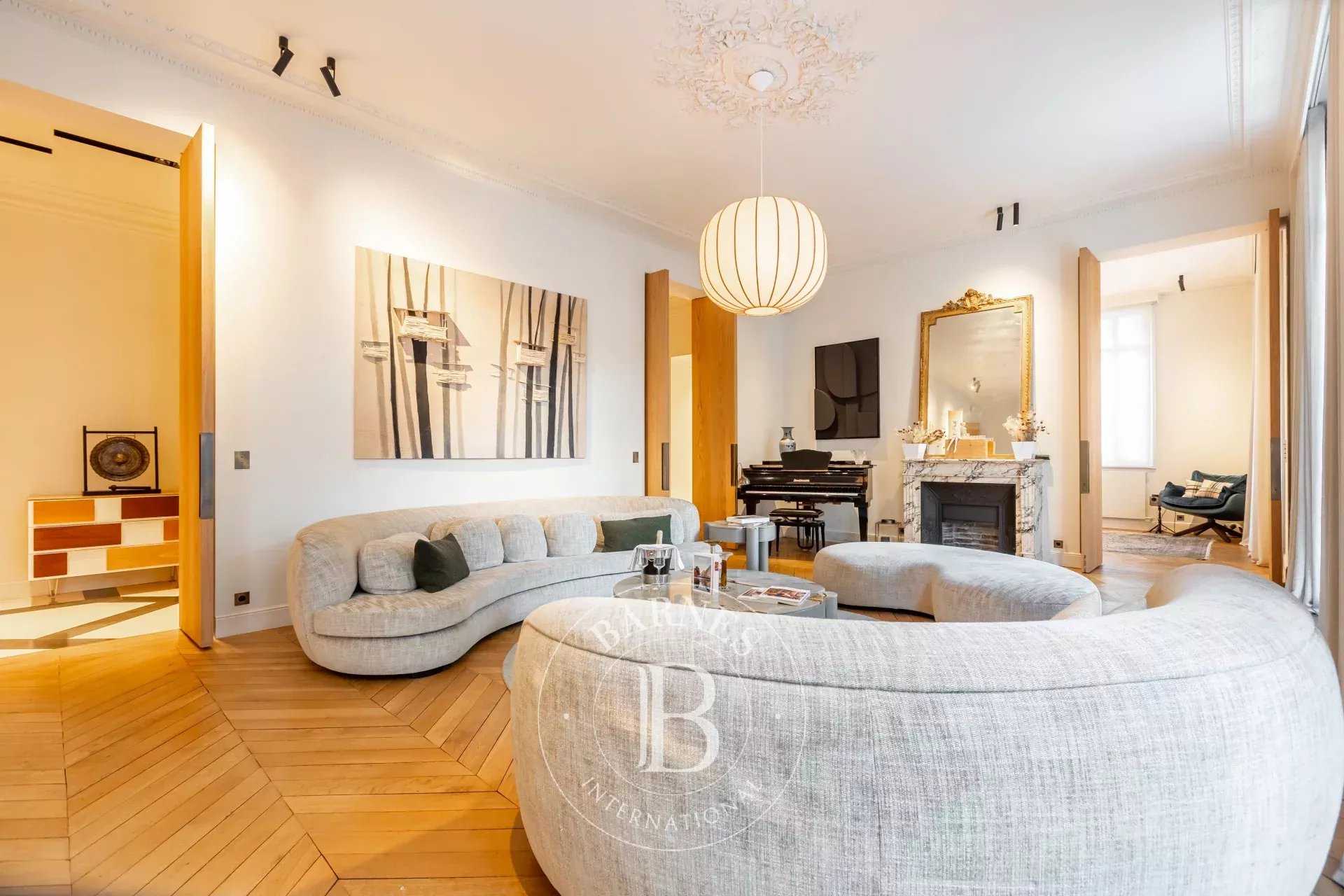 Paris  - Duplex  5 Chambres