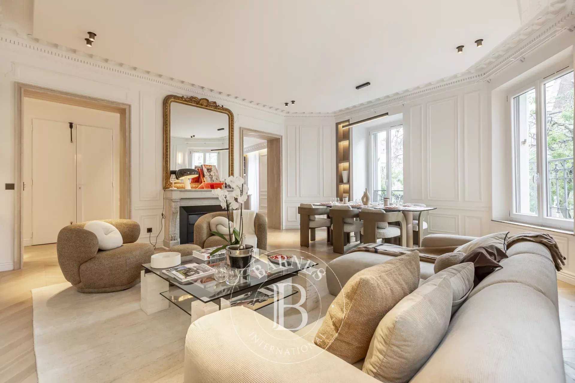 Paris  - Appartement  3 Chambres