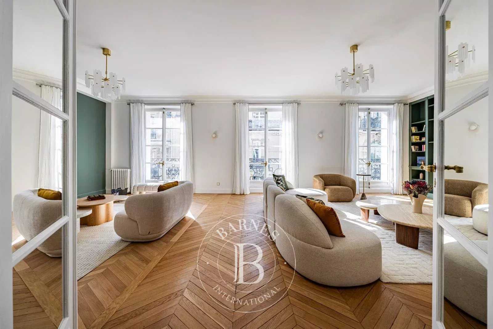 Paris  - Apartment 4 Bedrooms