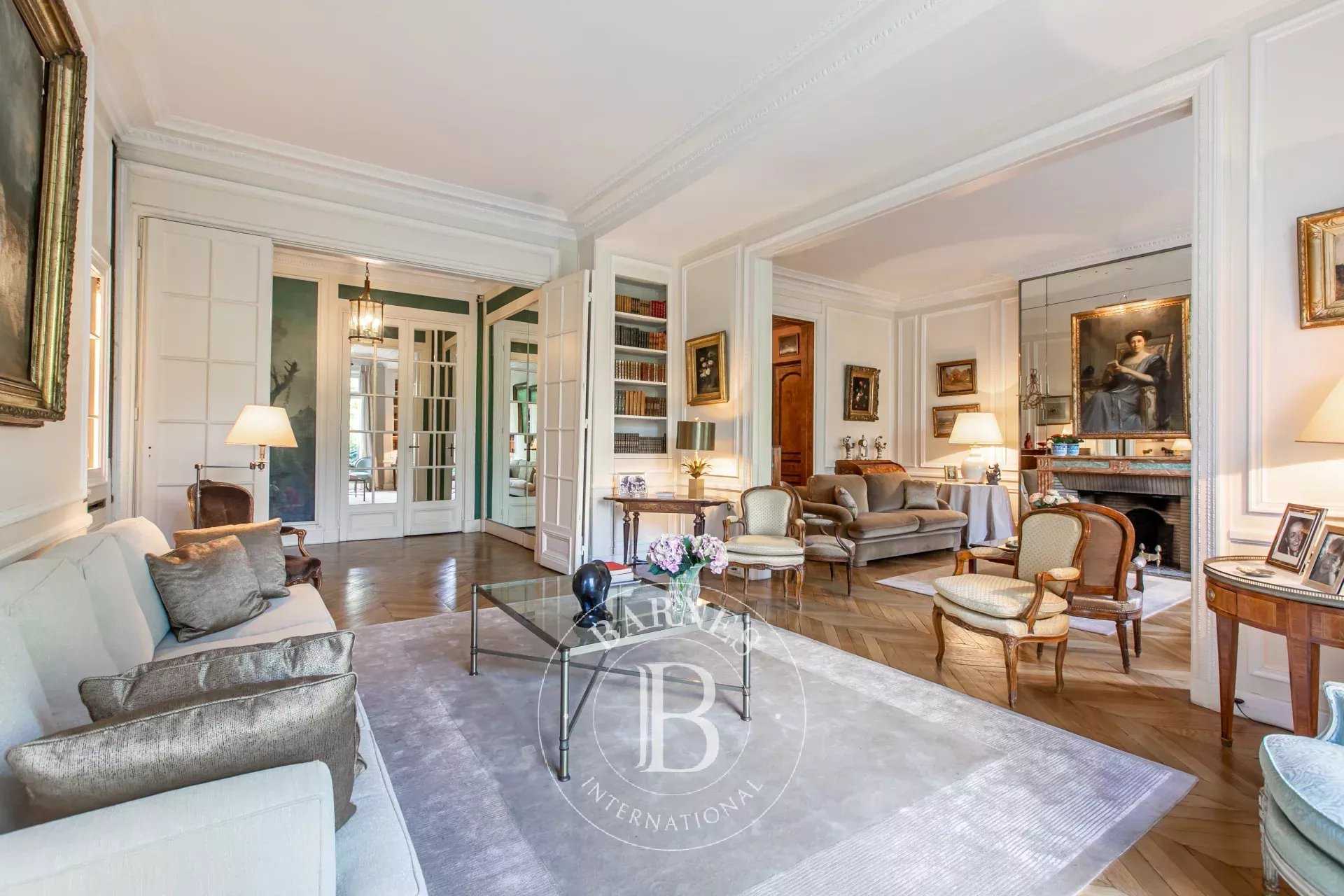 Paris  - Appartement  2 Chambres