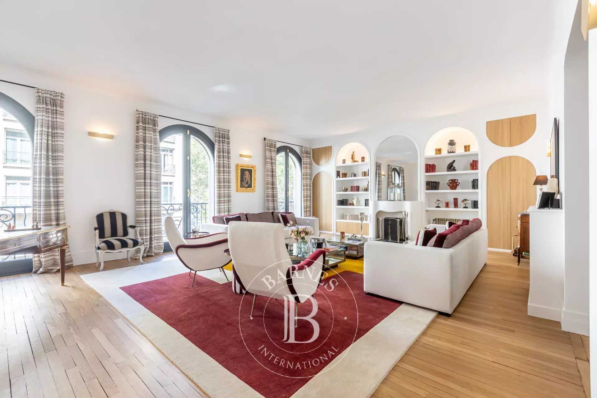 Paris  - Appartement  4 Chambres