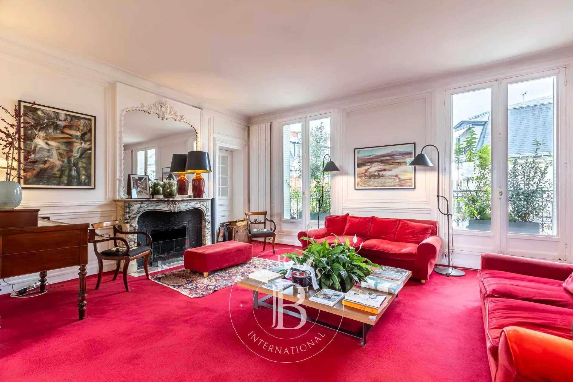 Paris  - Appartement  4 Chambres