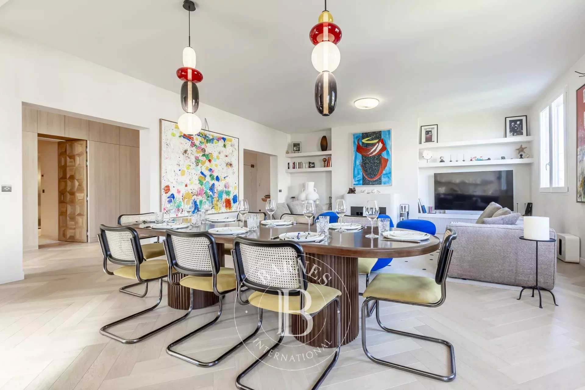 Paris  - Appartement  2 Chambres