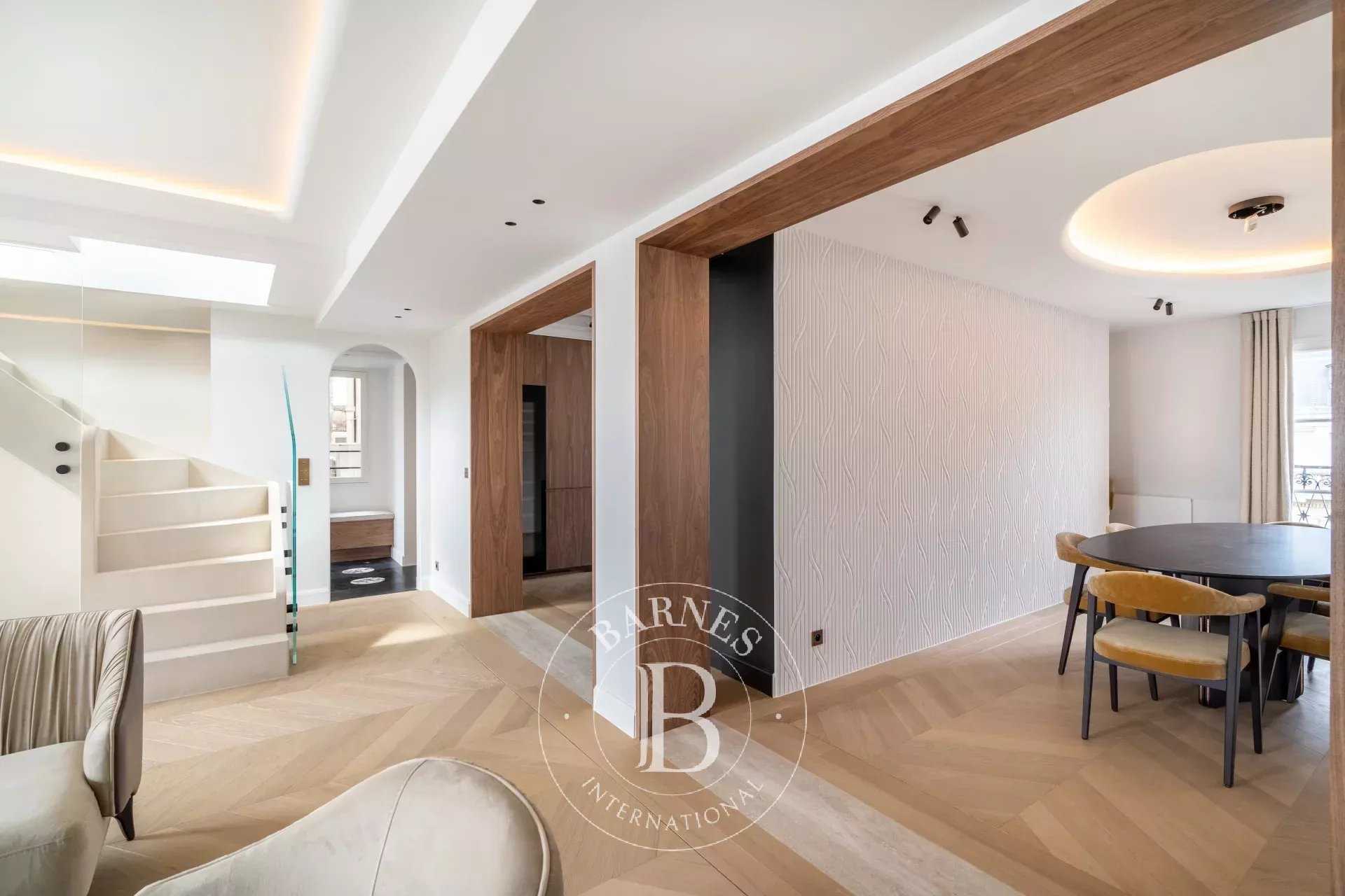 Paris  - Appartement  4 Chambres