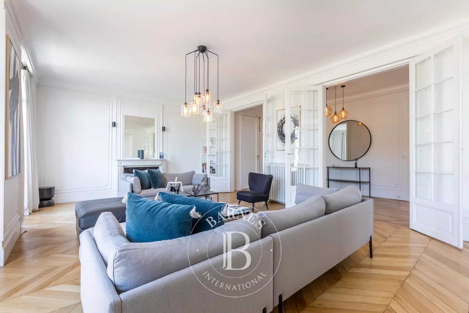 Paris  - Appartement  4 Chambres