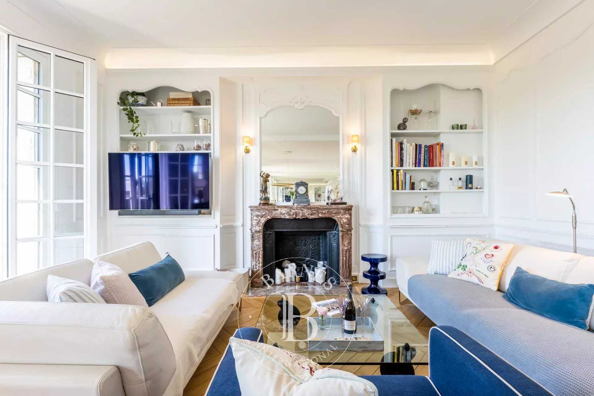 Paris  - Appartement  4 Chambres