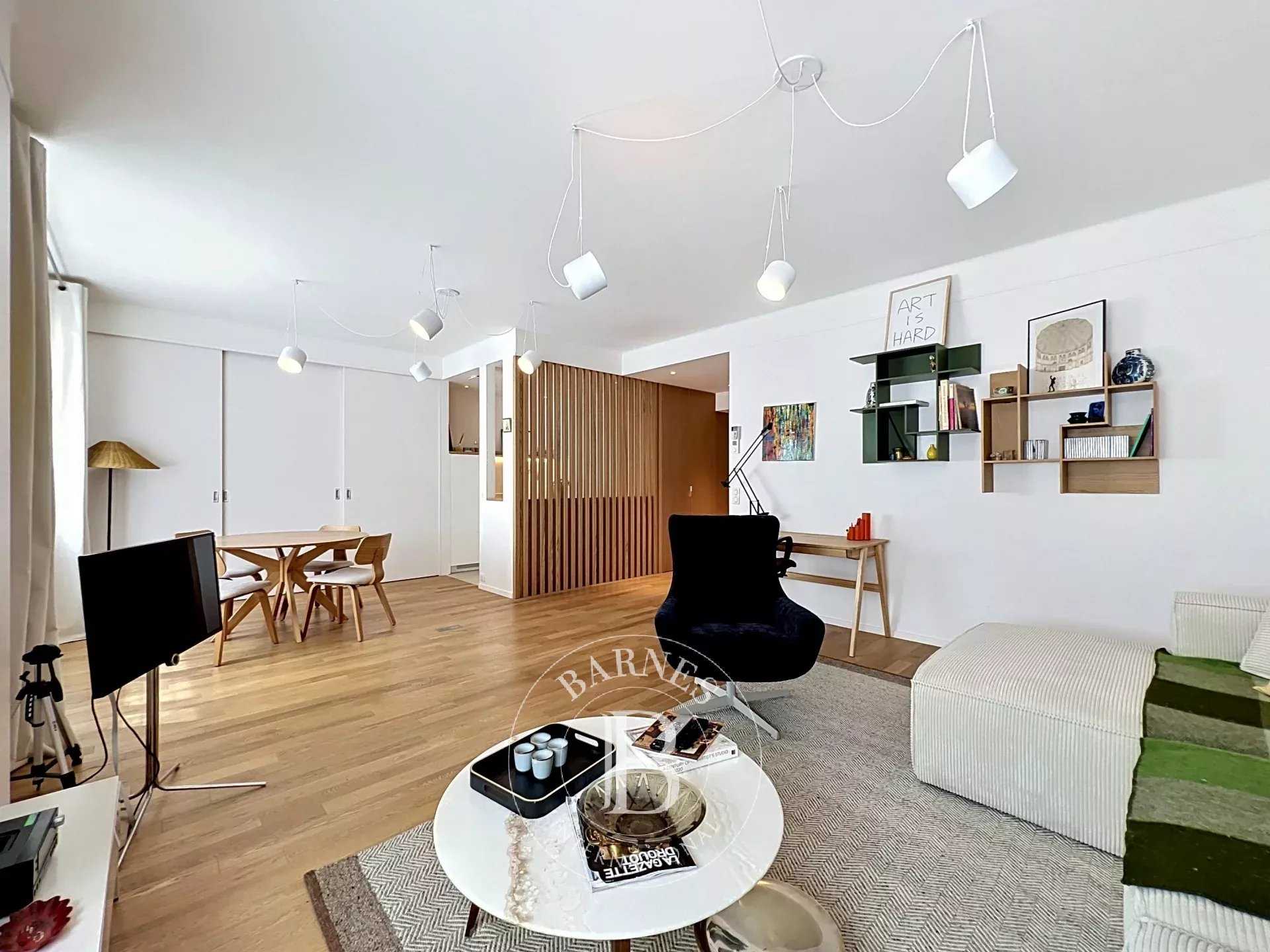 Paris  - Appartement 2 Pi&egrave;ces, 1 Chambre