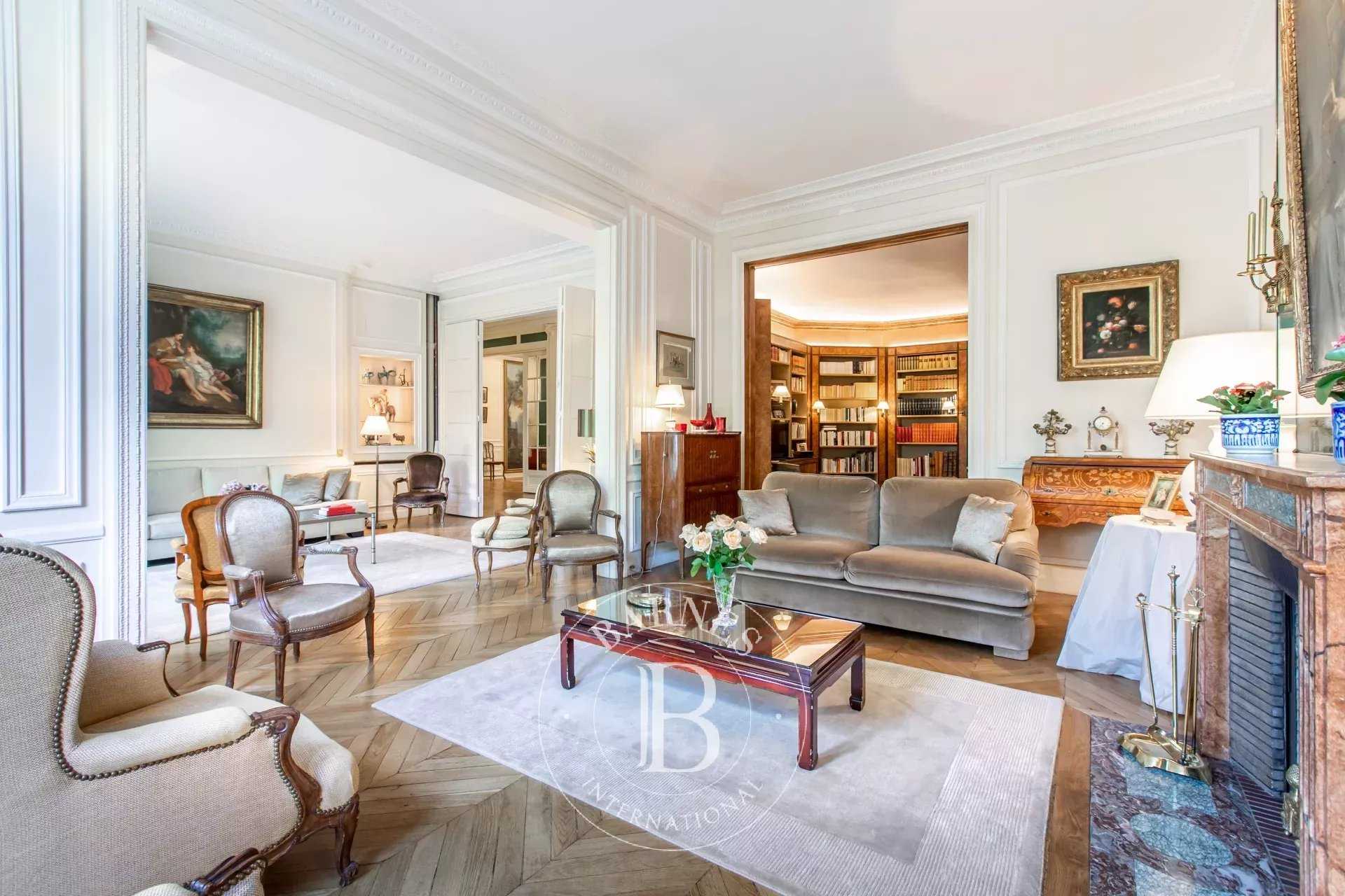 Paris  - Appartement  2 Chambres