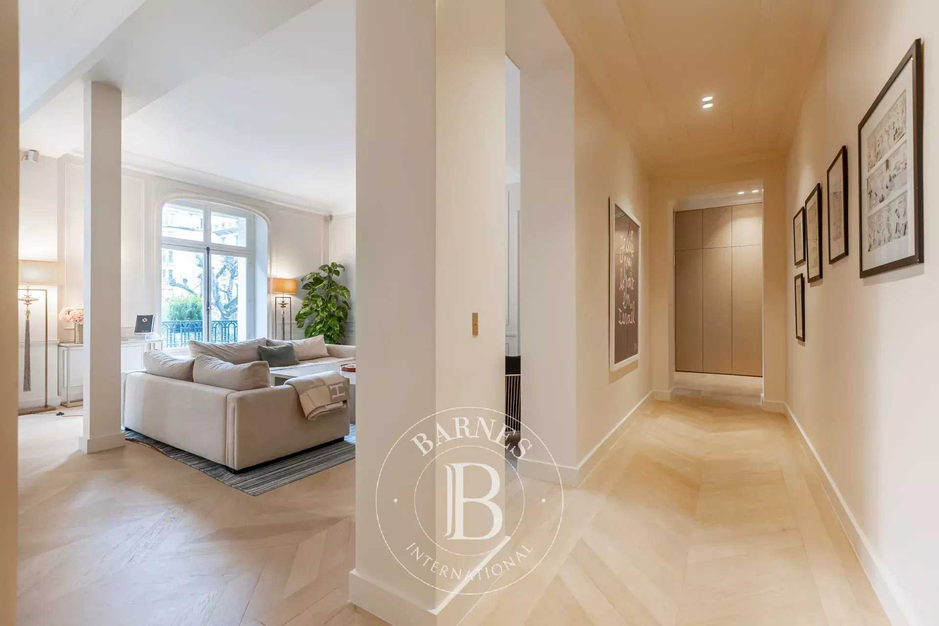 Paris  - Apartment 3 Bedrooms