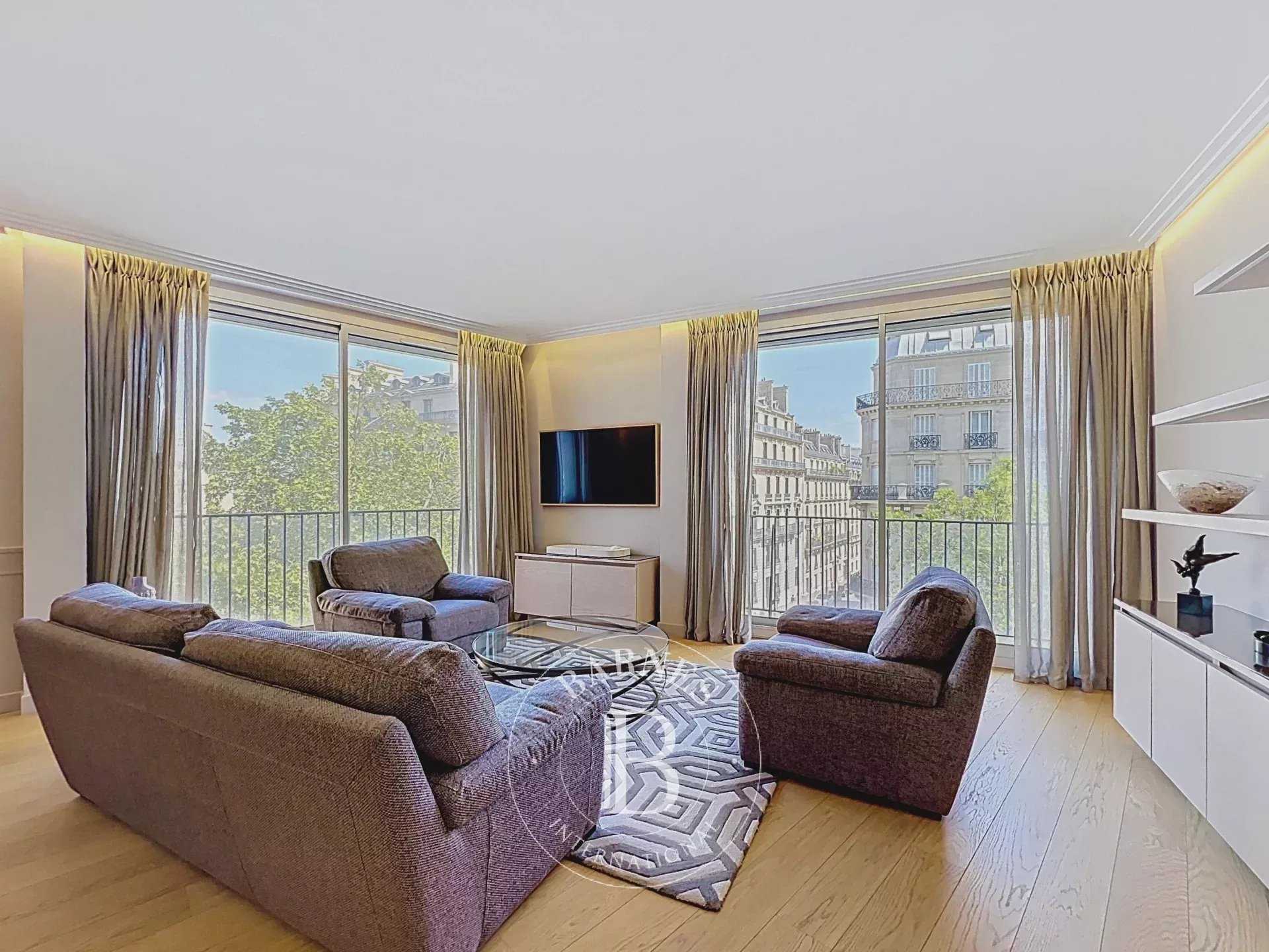 Paris  - Appartement 3 Pi&egrave;ces 2 Chambres