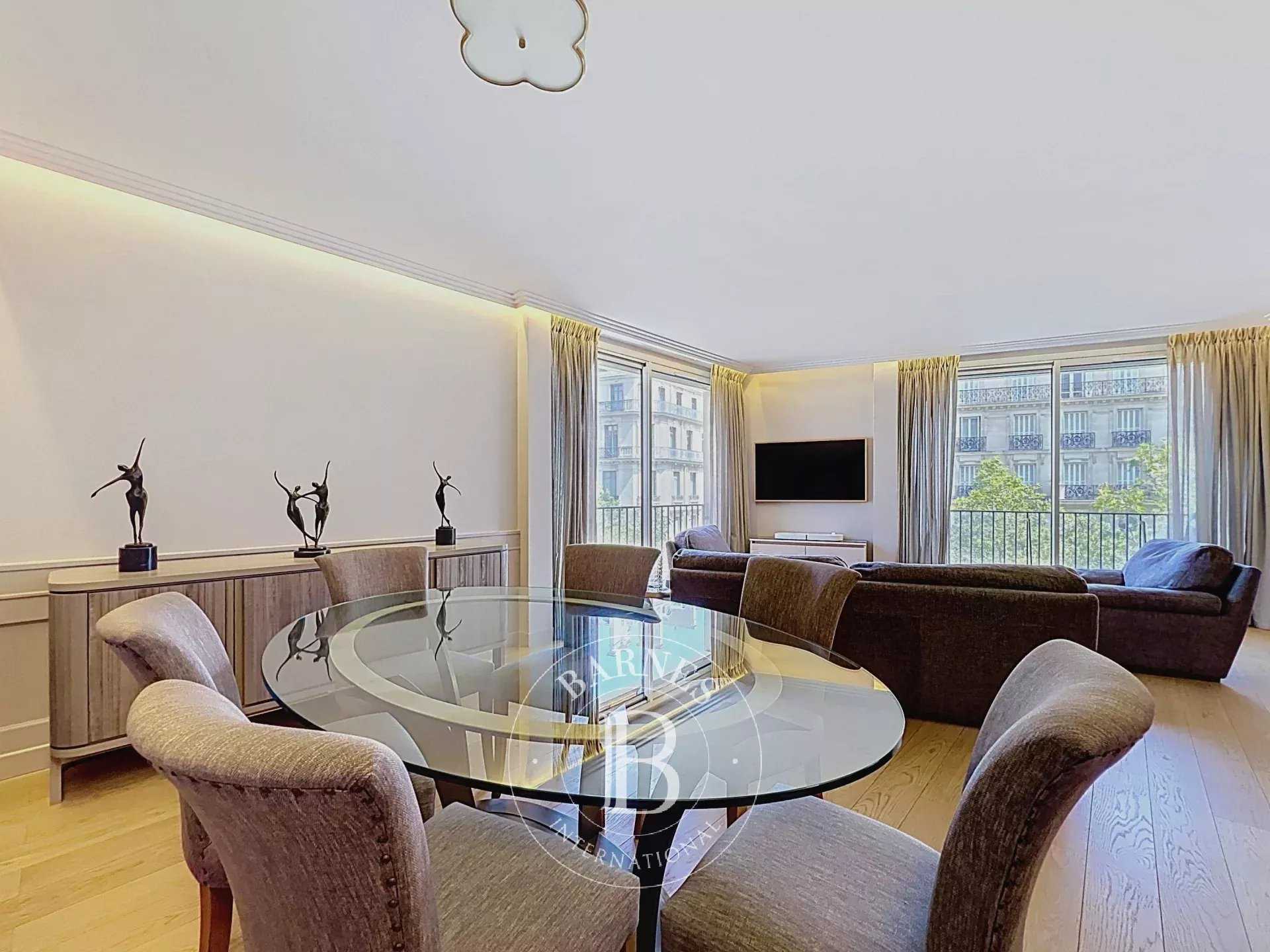 Paris  - Appartement 3 Pi&egrave;ces 2 Chambres