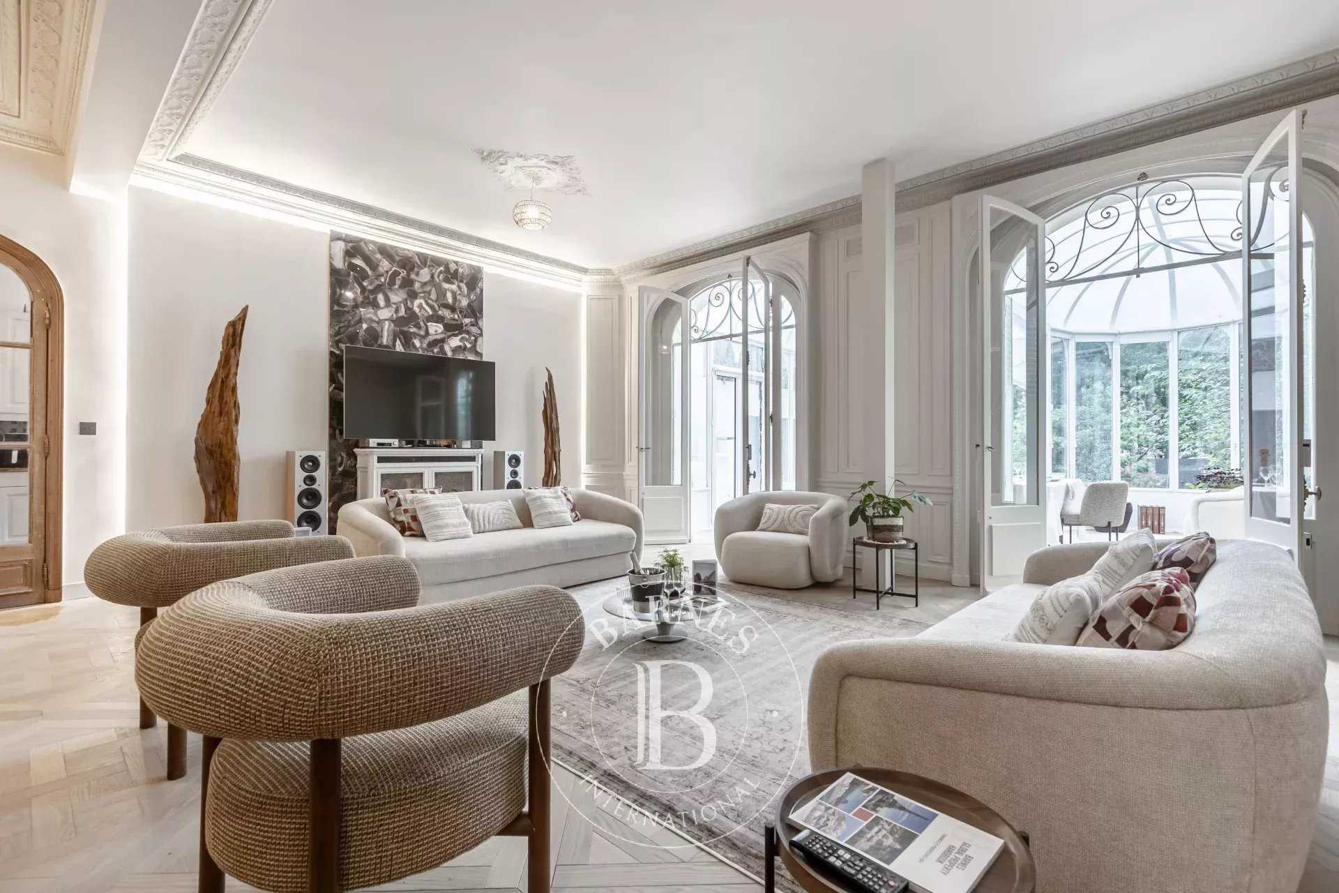 Paris  - Appartement  6 Chambres