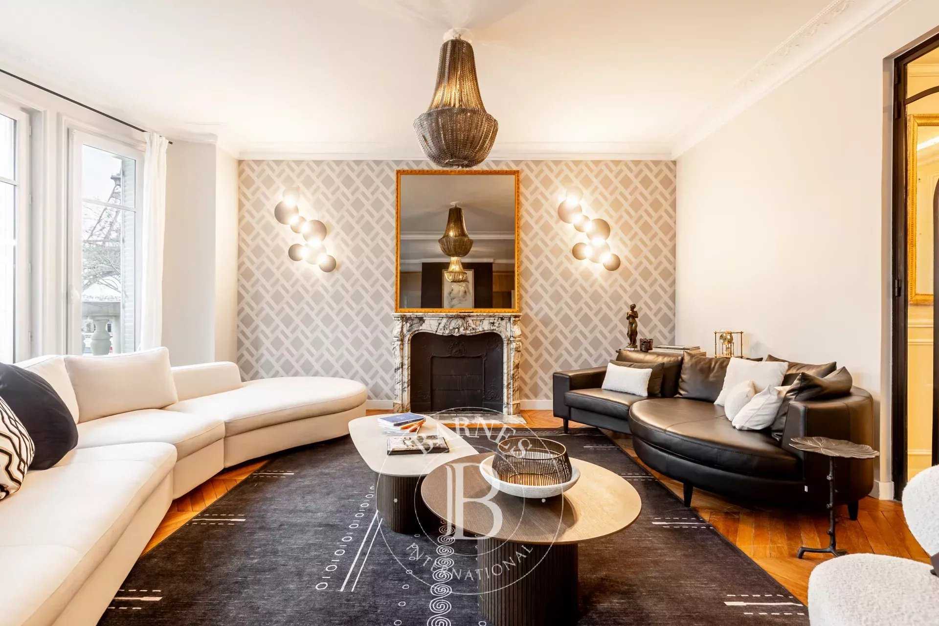 Paris  - Appartement  4 Chambres