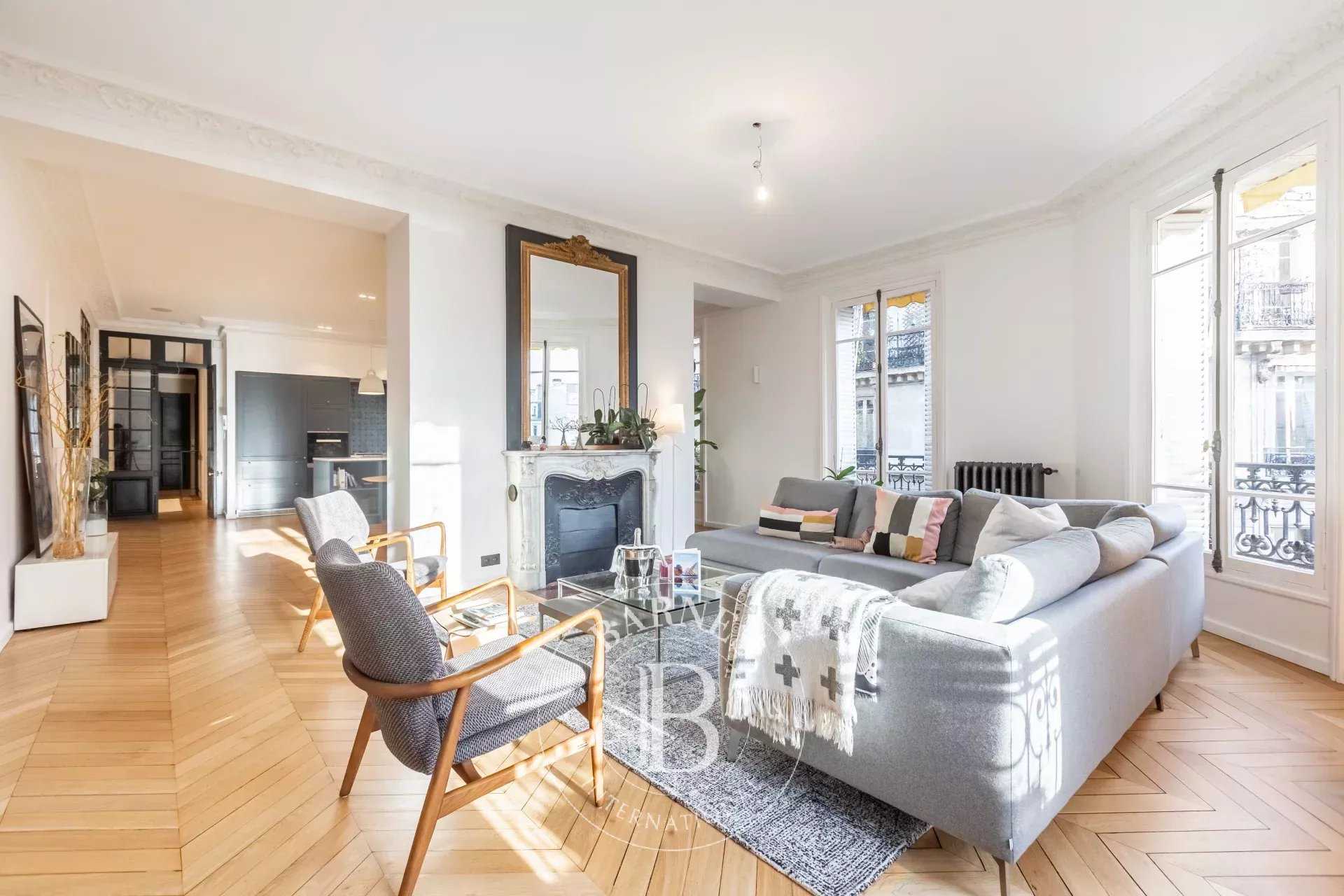 Paris  - Appartement  3 Chambres