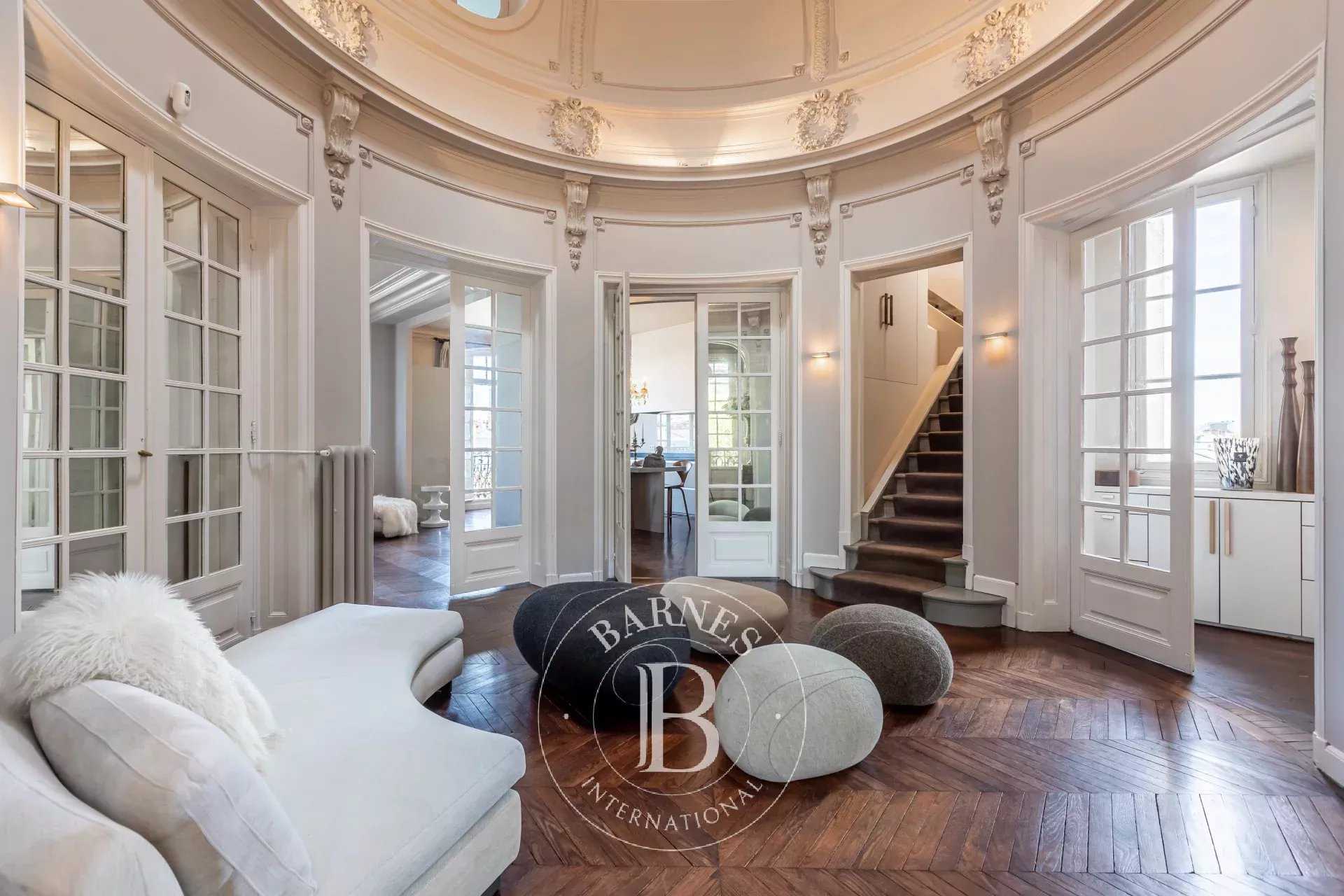 Paris  - Appartement  4 Chambres