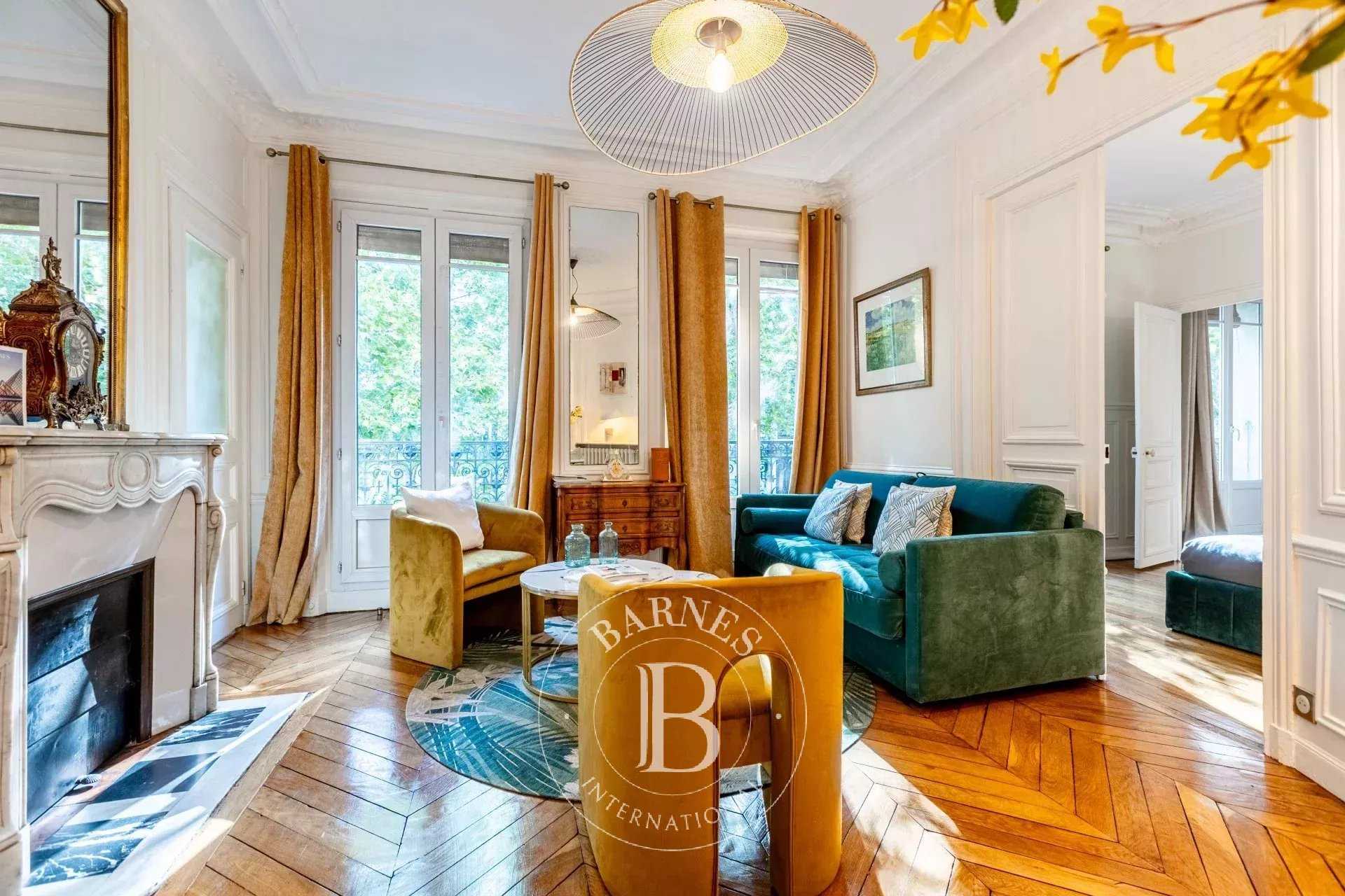 Appartement Paris 75007  -  ref 85948806 (picture 3)