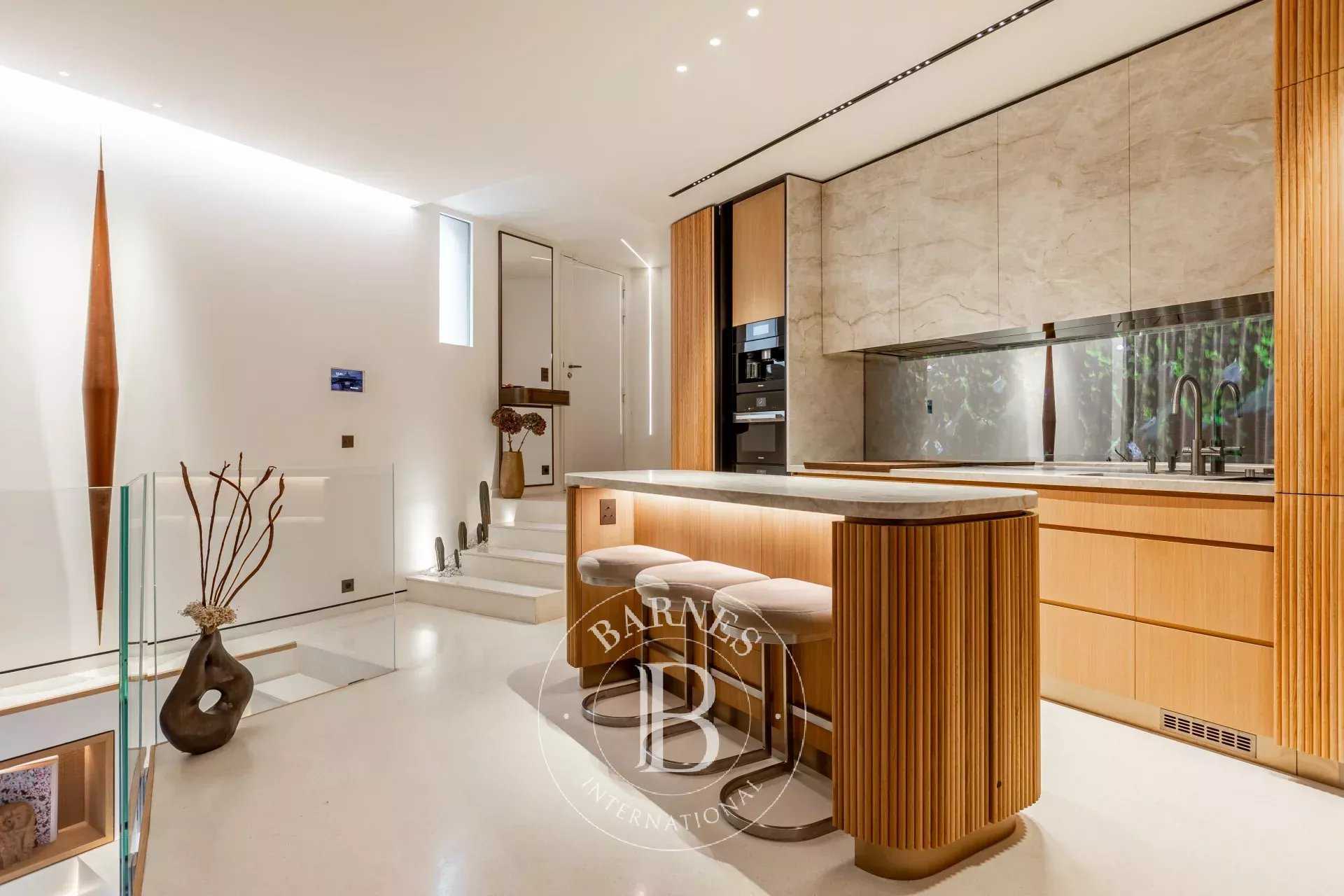 Duplex Paris 75016 - Ref 84083823