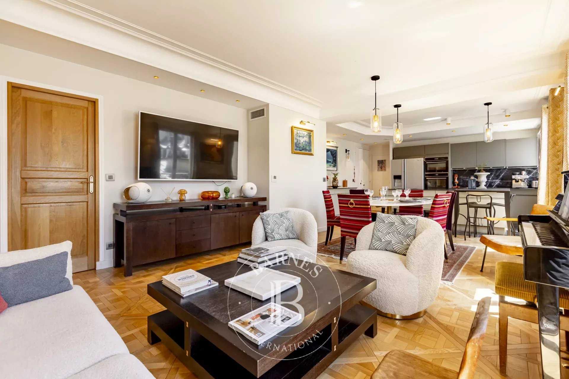 Appartement Paris 75007  -  ref 85943976 (picture 2)