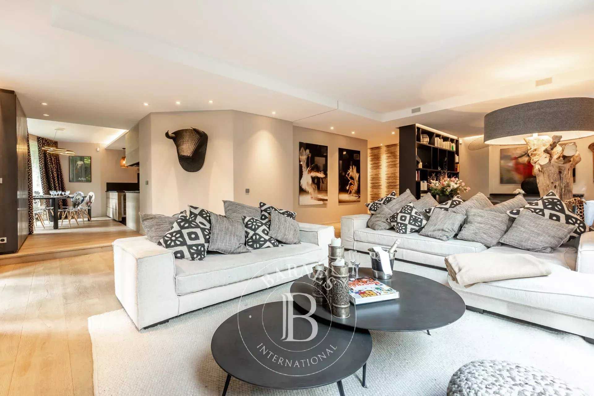 Apartment Neuilly-sur-Seine - Ref 83435416