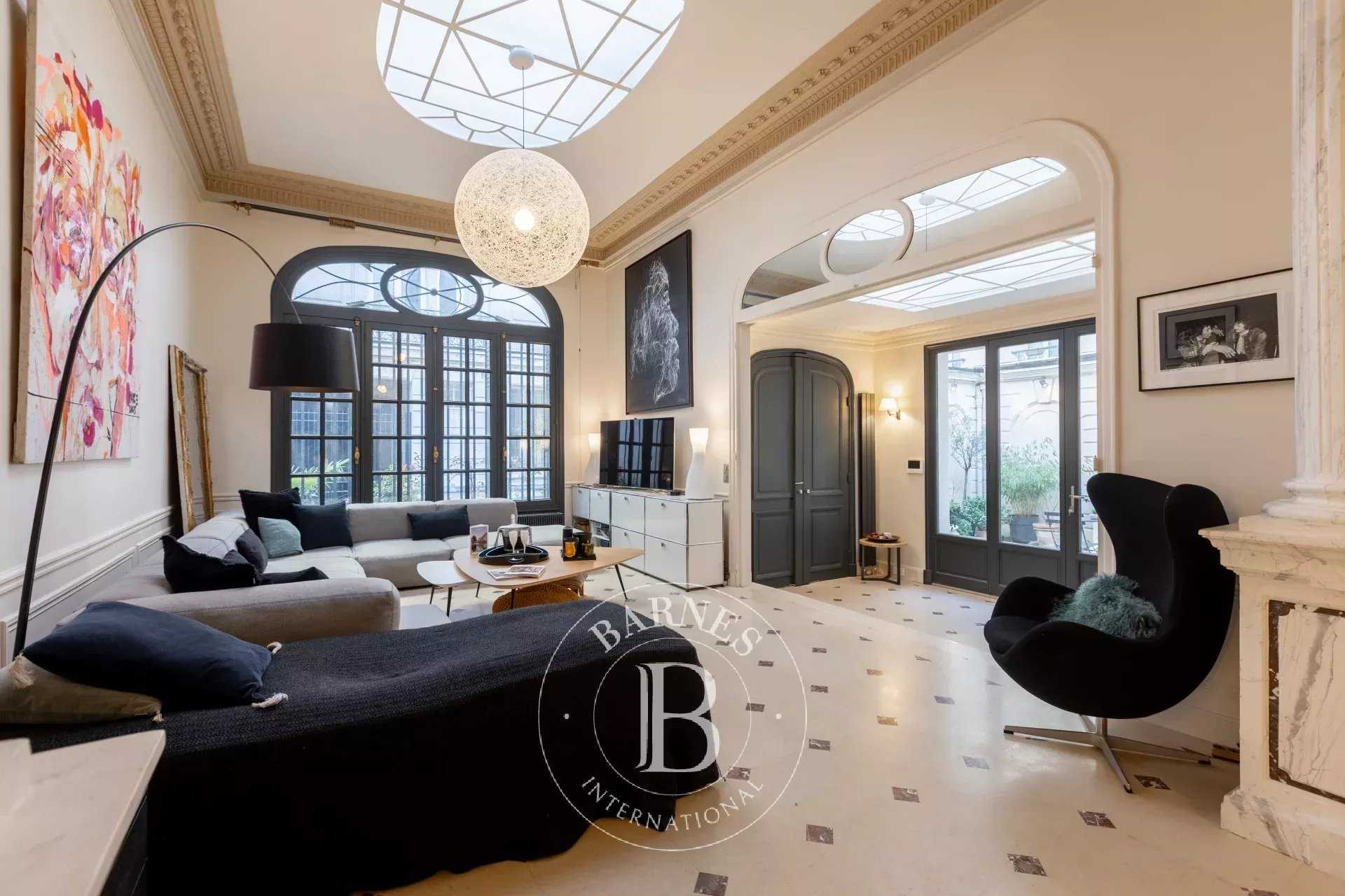 Palacete Paris 75008 - Ref 84000027