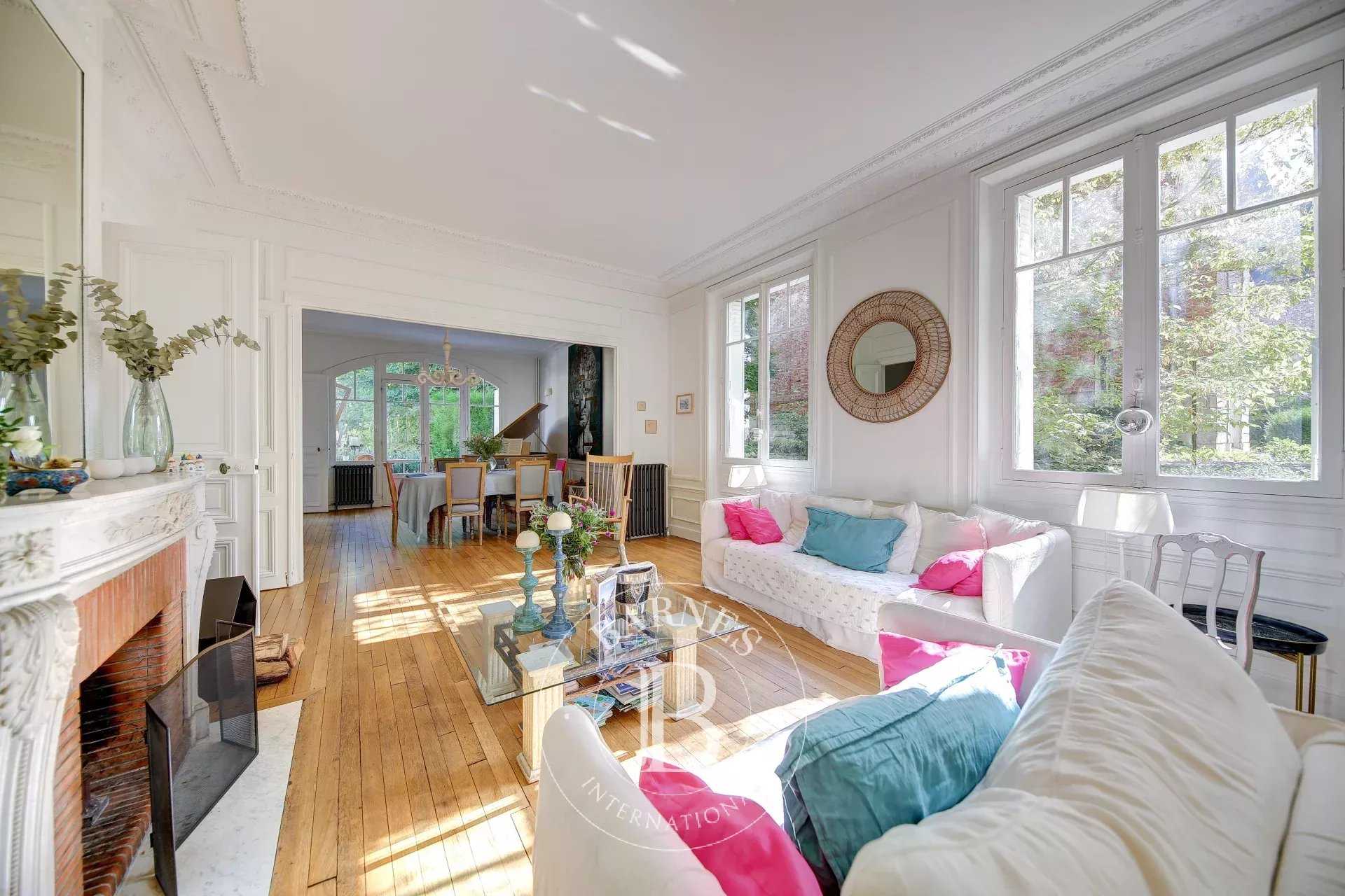 Maison Versailles  -  ref 83390200 (picture 2)