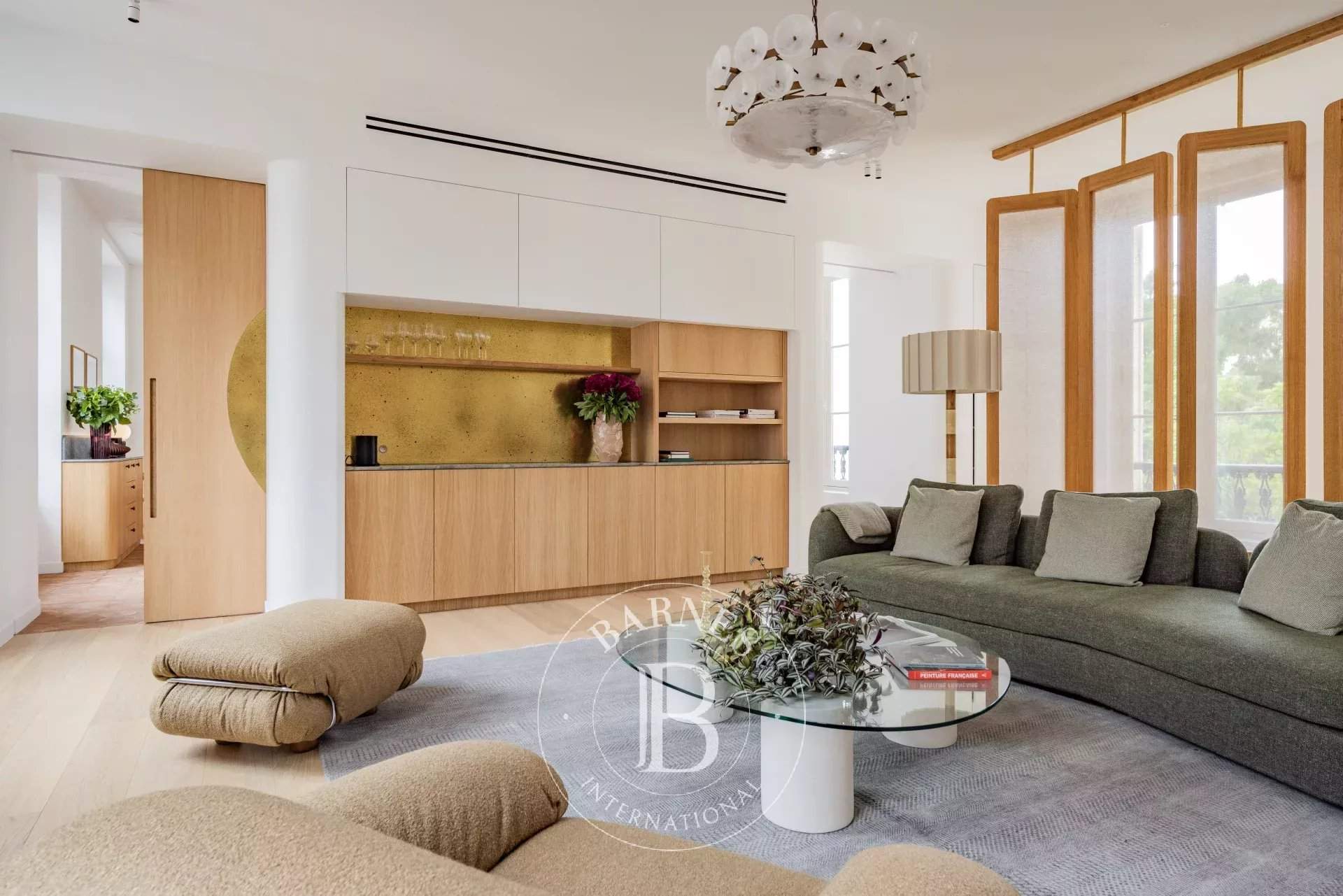 PARIS VIII - 3 BEDROOM APARTMENT -  6 GUESTS picture 1