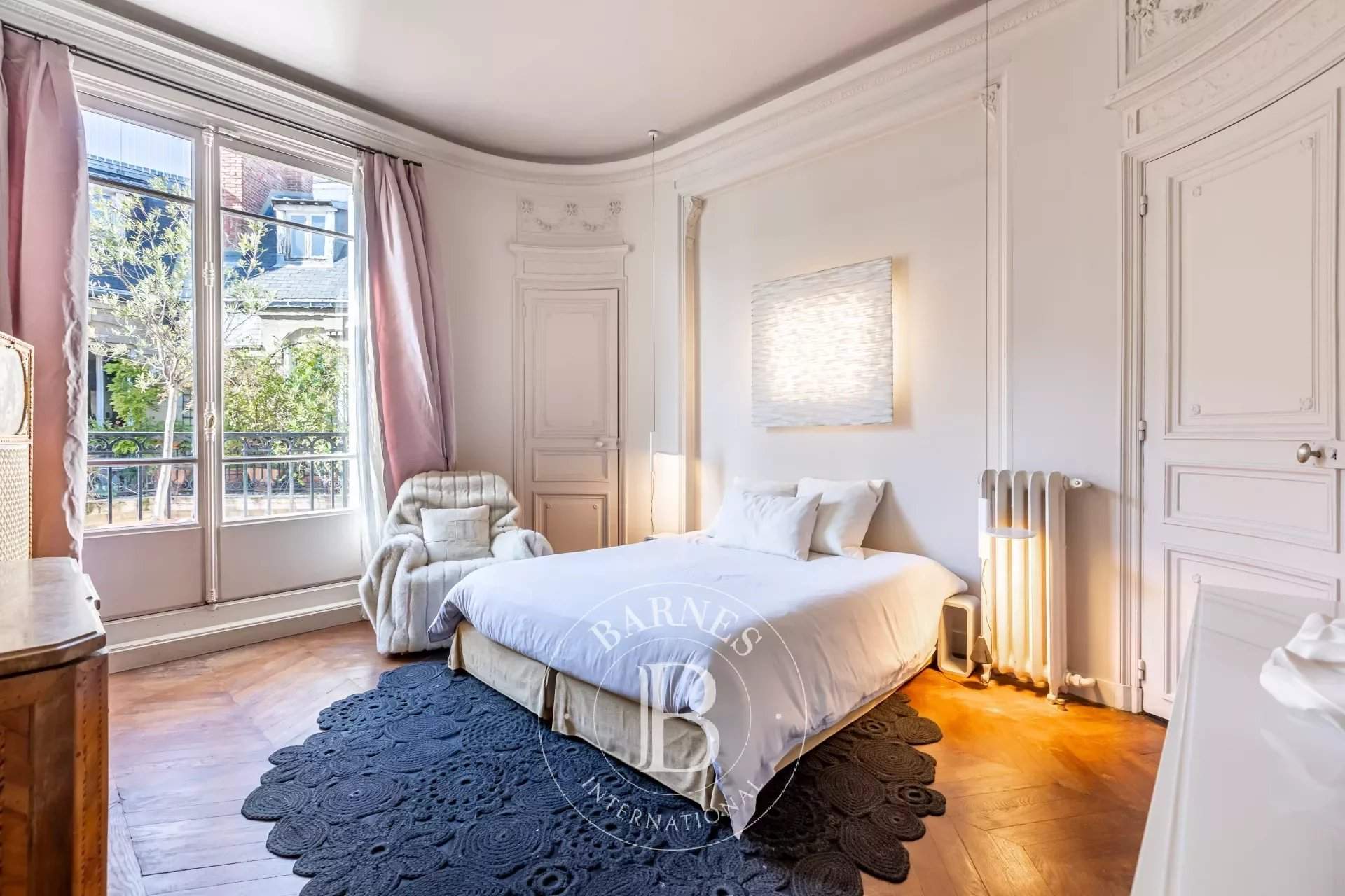 Paris  - Apartment 5 Bedrooms - picture 13