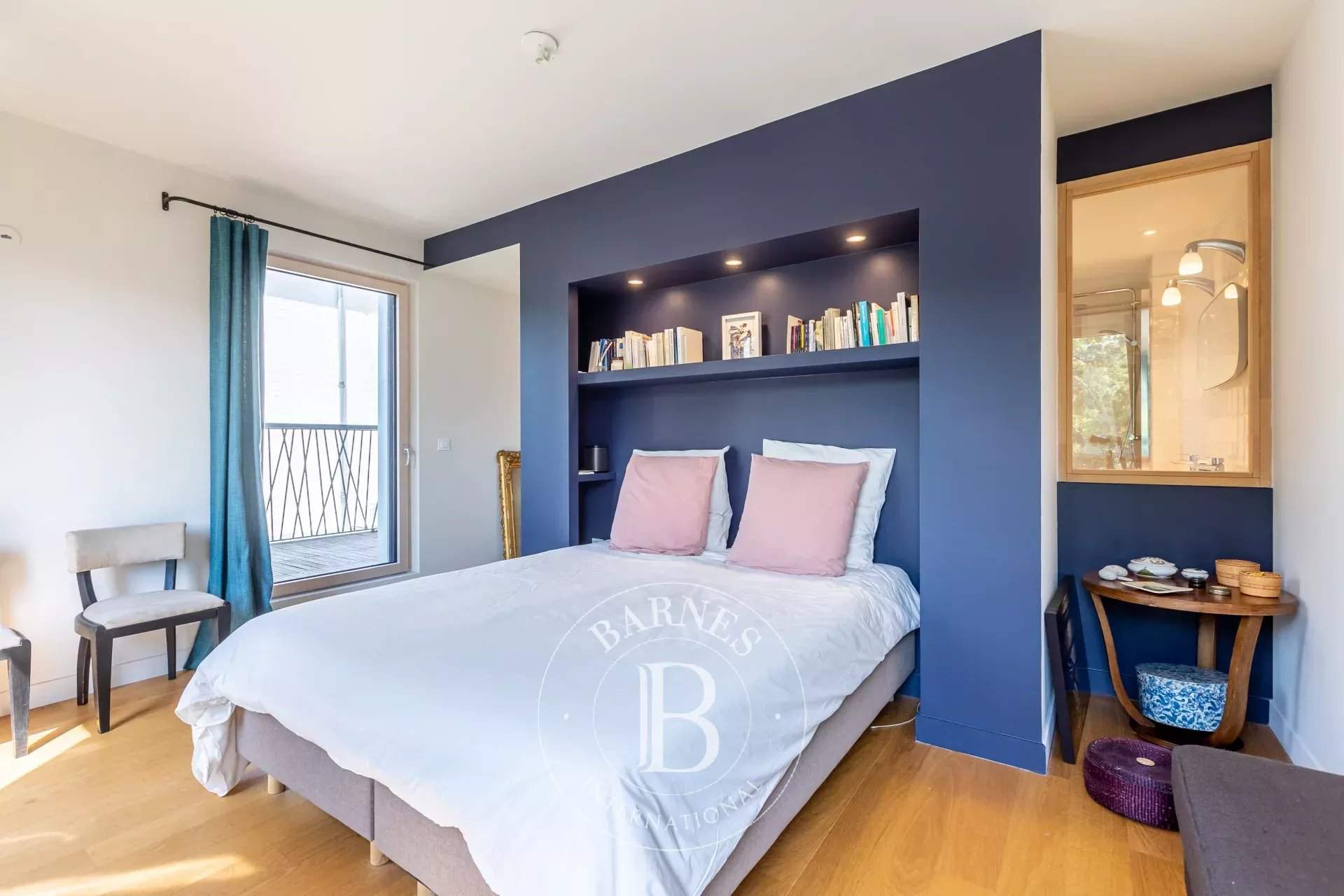 Issy-les-Moulineaux  - Duplex  2 Chambres - picture 10