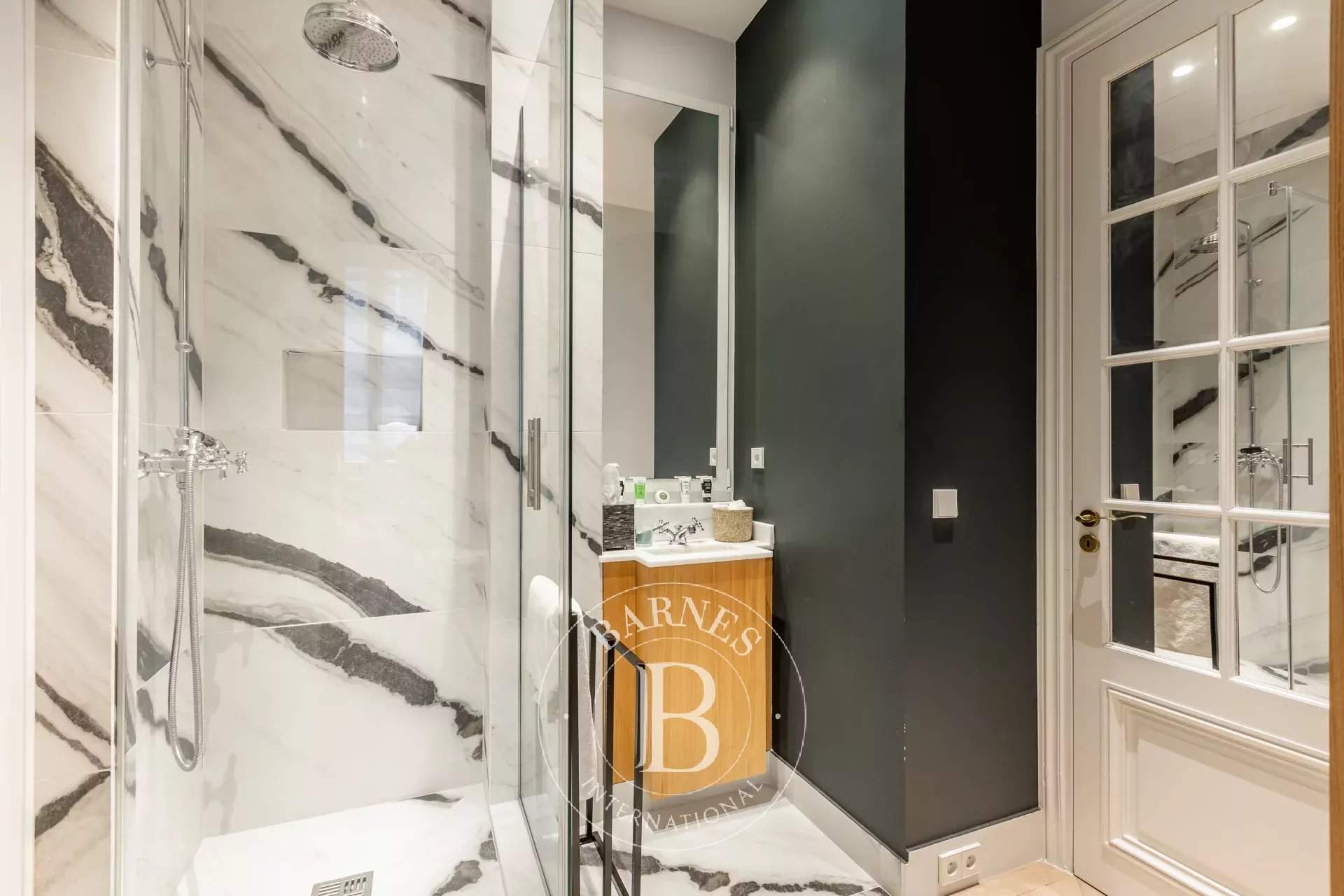 Paris  - Appartement  2 Chambres - picture 17