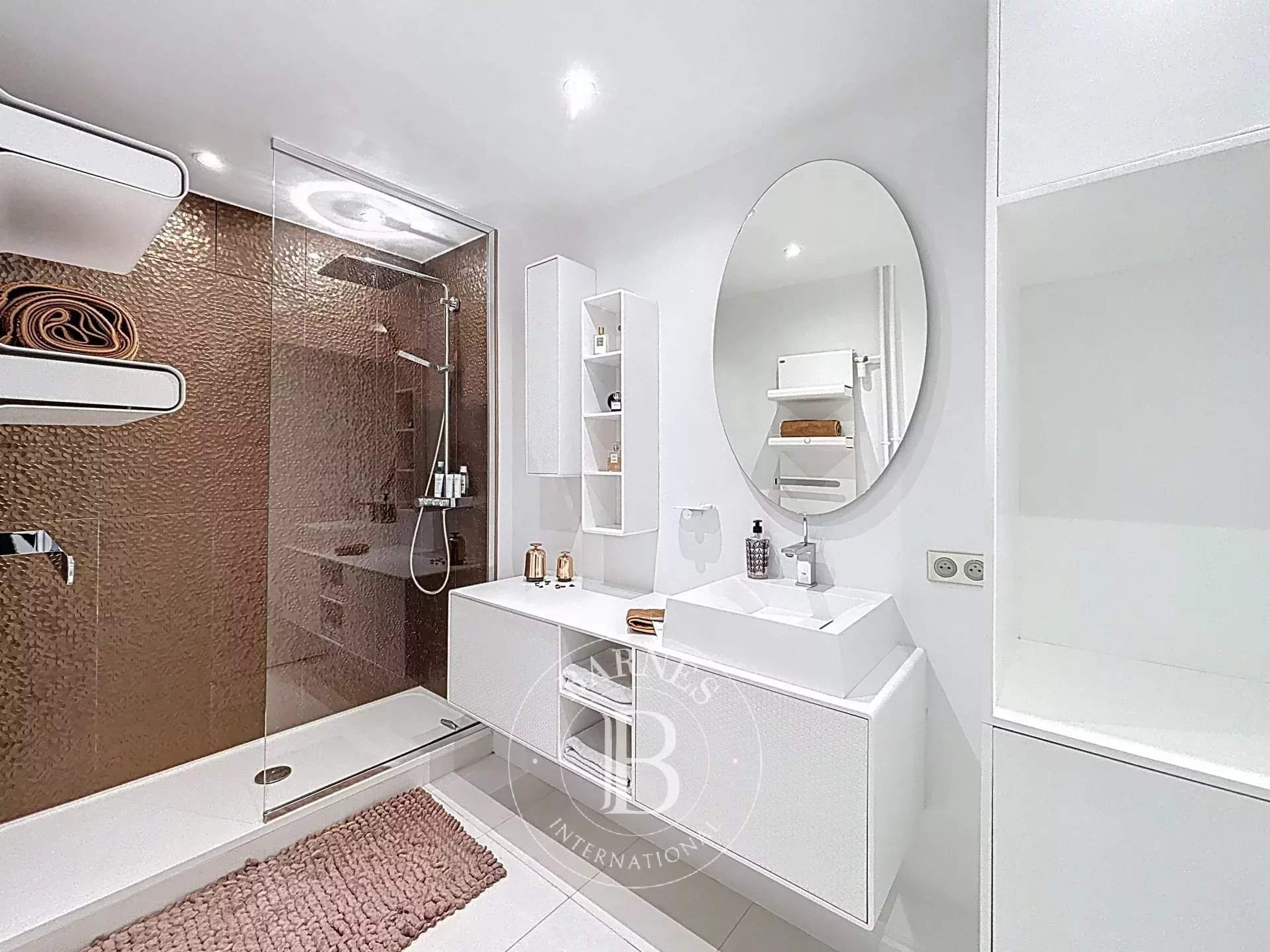 The short-term rental service at BARNES presents this property : picture 6